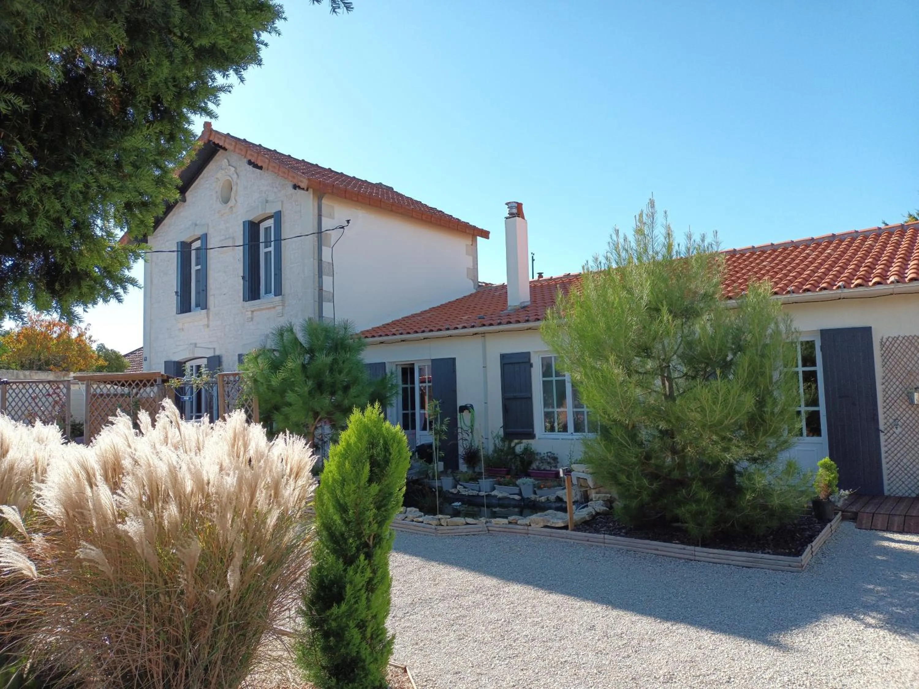 Property building in Le Clos des Passiflores