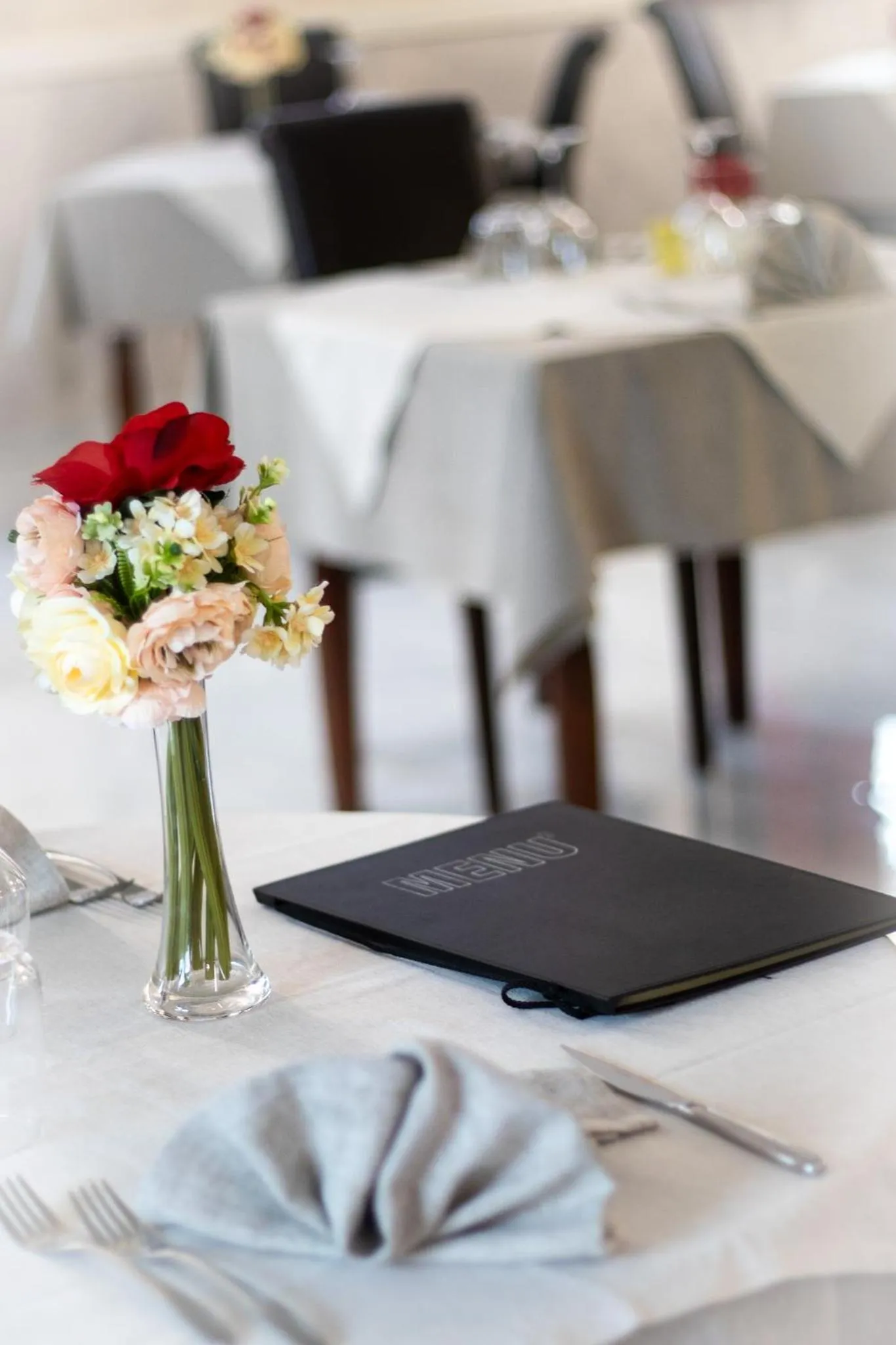 Restaurant/places to eat in Hotel Paradiso