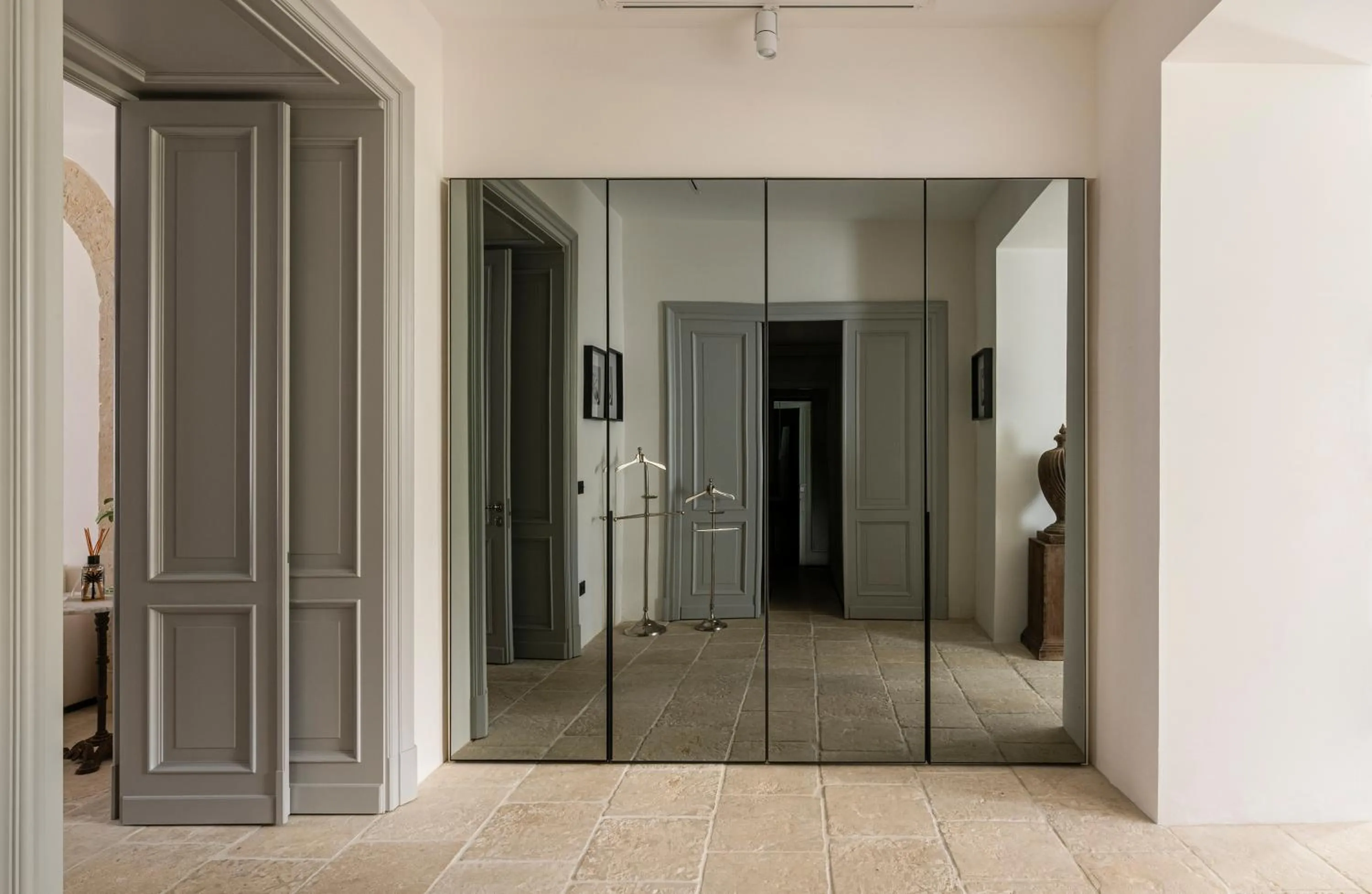 Living room in La Dépendance Hotel