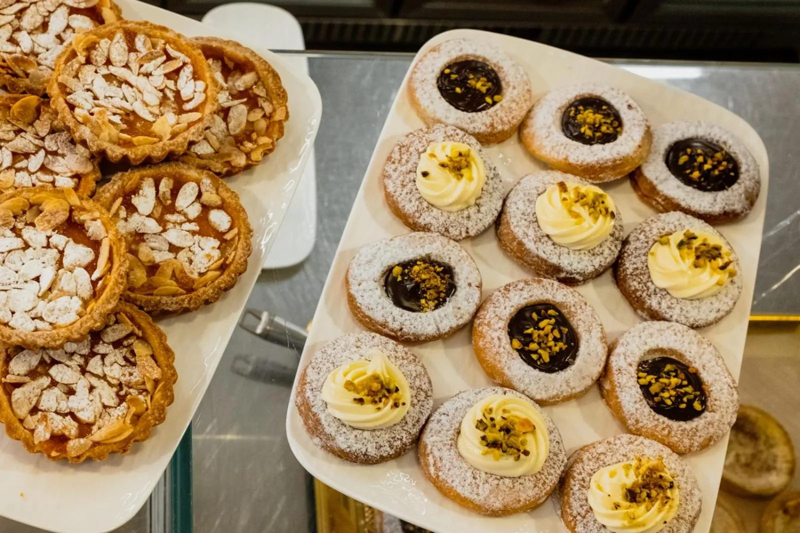 Food in La Dépendance Hotel