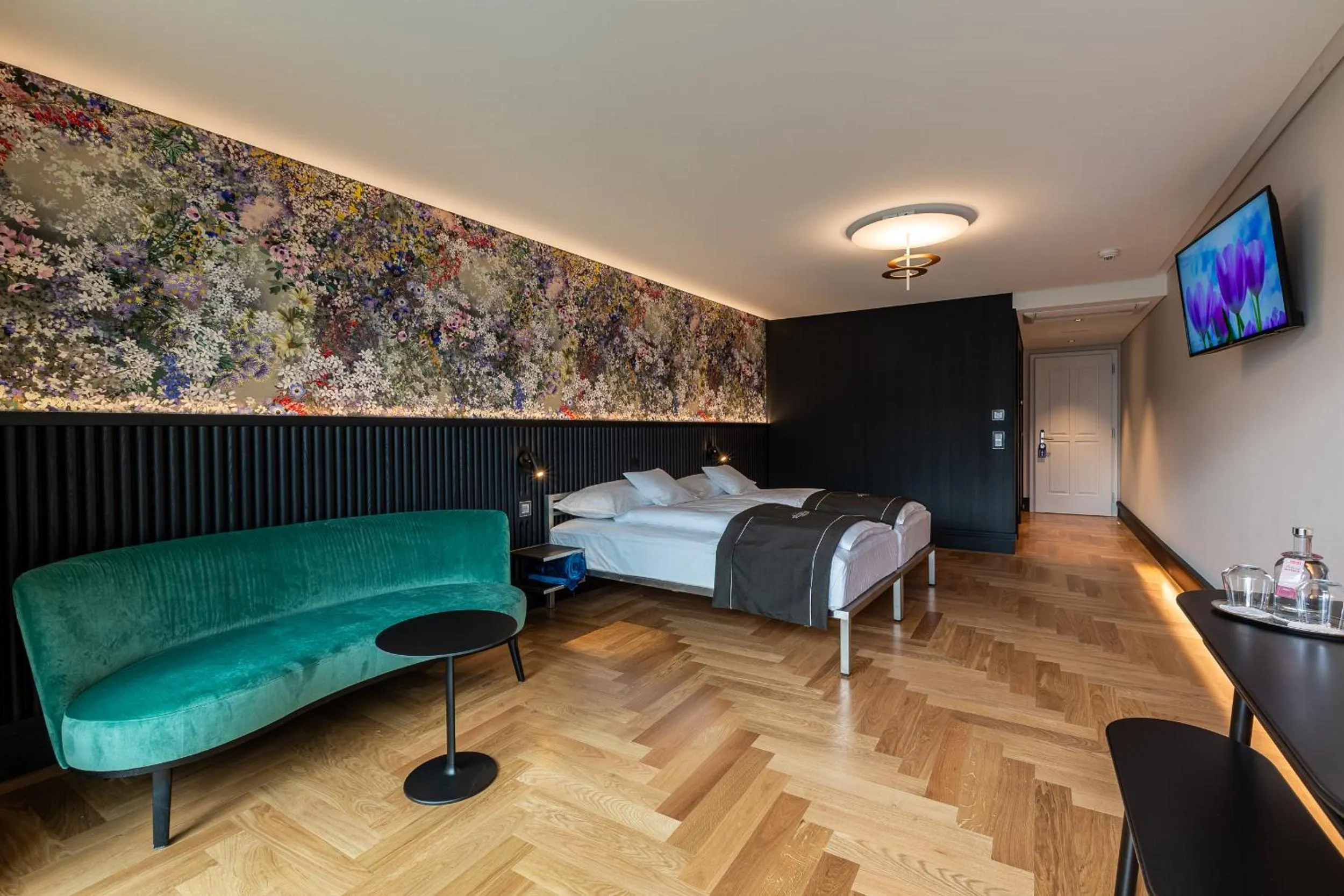 Photo of the whole room, Bed in Boutique Hotel Bellevue