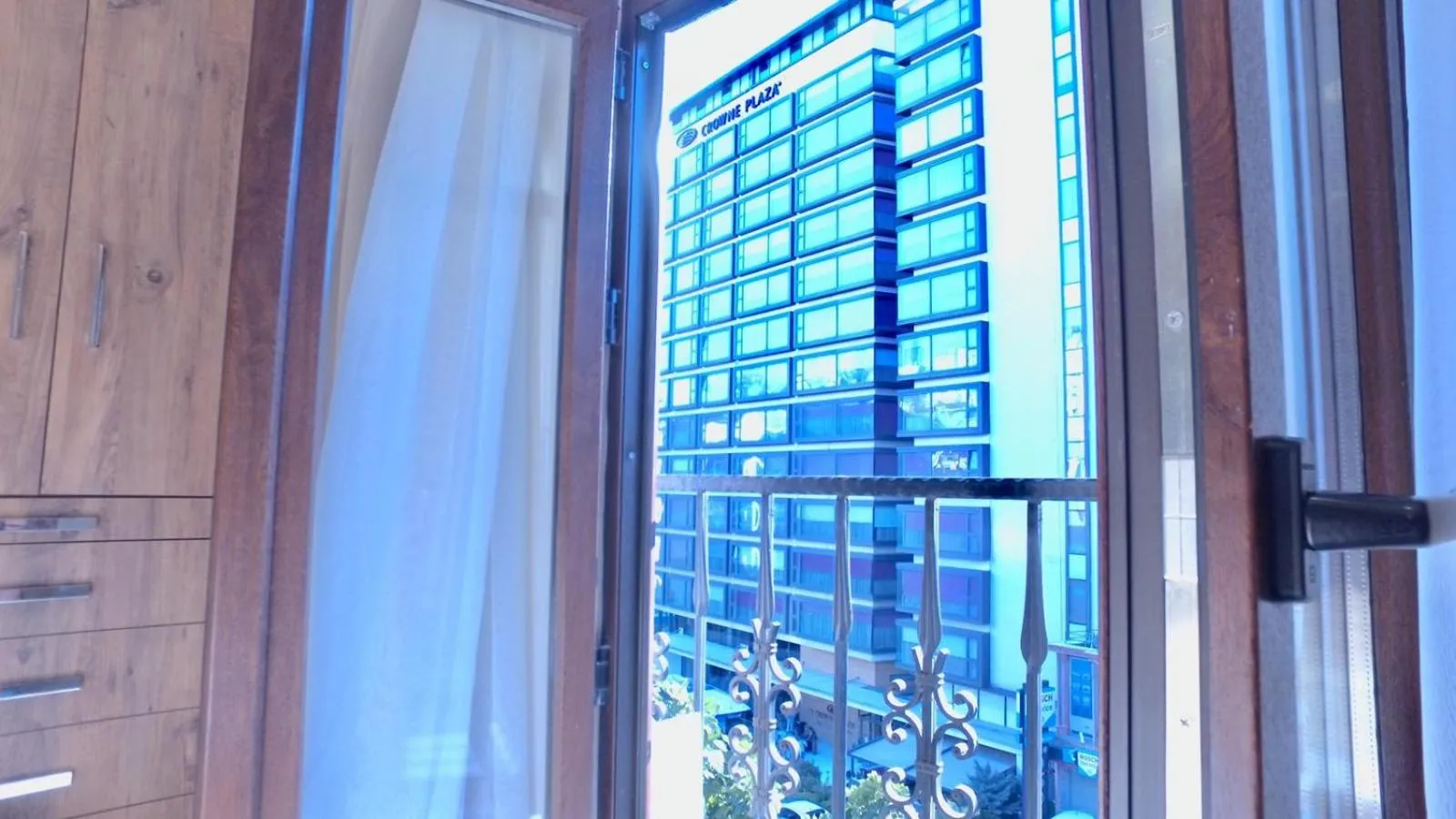 NOUR SUITE & RESIDENCE