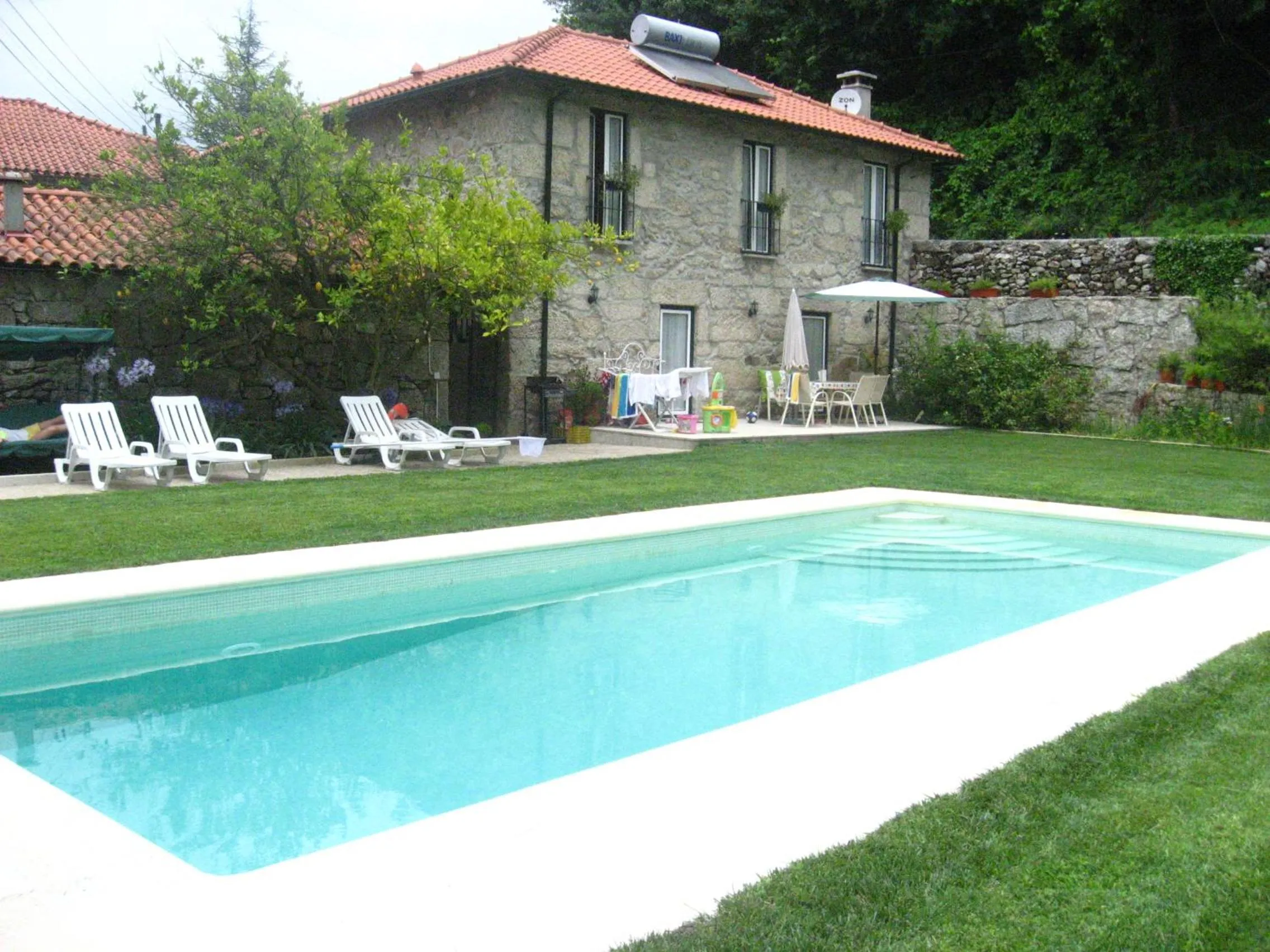 Three-Bedroom Apartment in Casa De Carcavelos