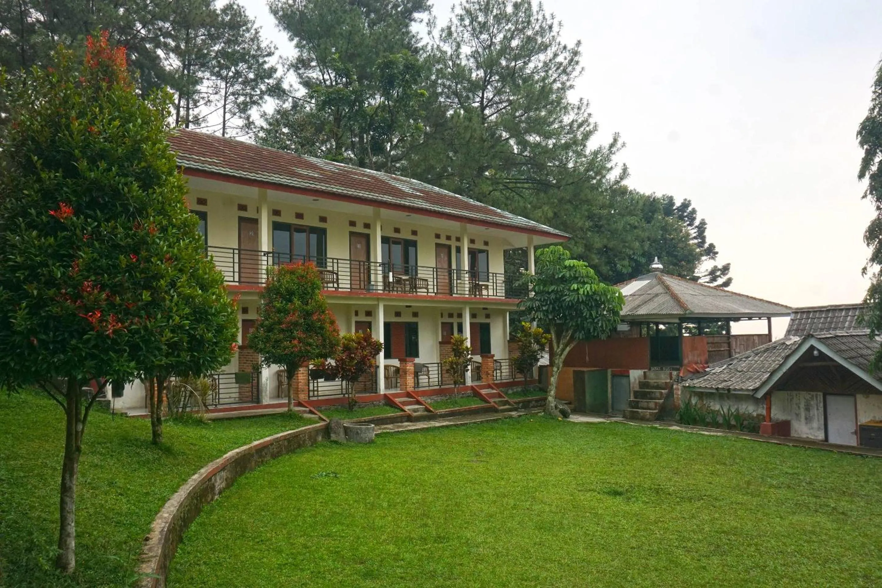 Garden in Cunang Hill Hotel & Resort