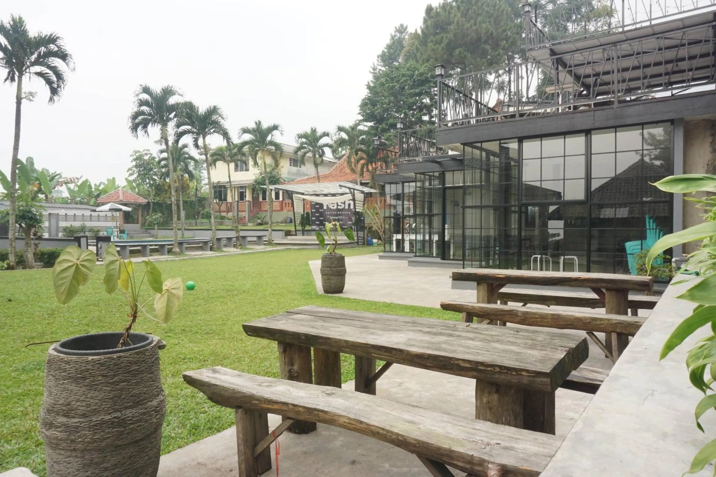 Restaurant/places to eat in Cunang Hill Hotel & Resort