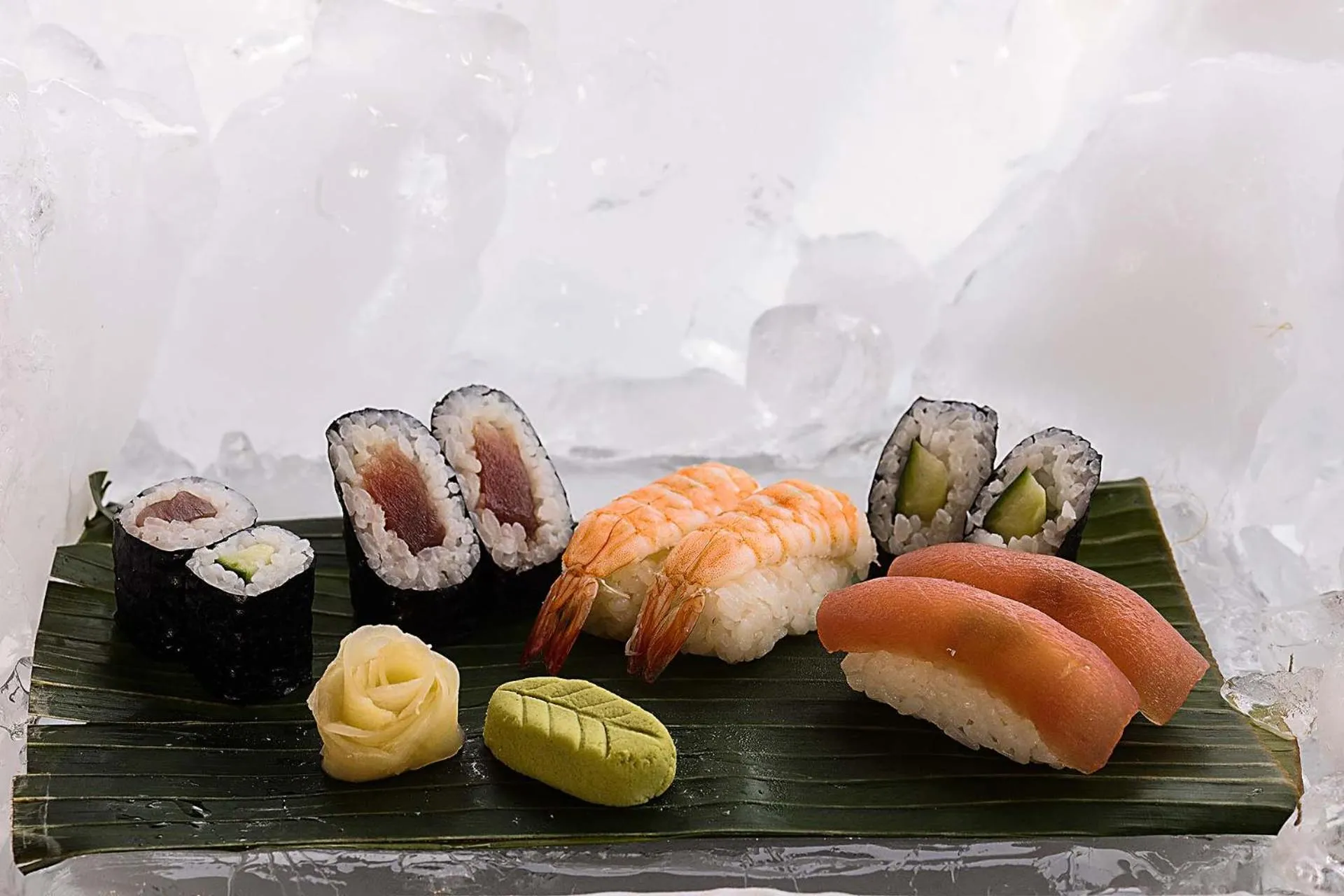 Food and drinks in Hotel Ambassador