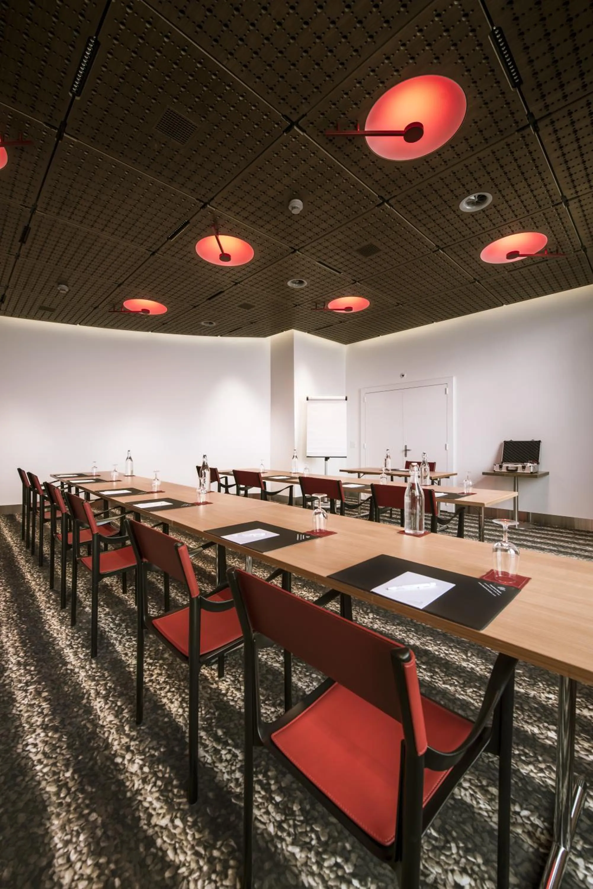 Business facilities in Hotel Ambassador