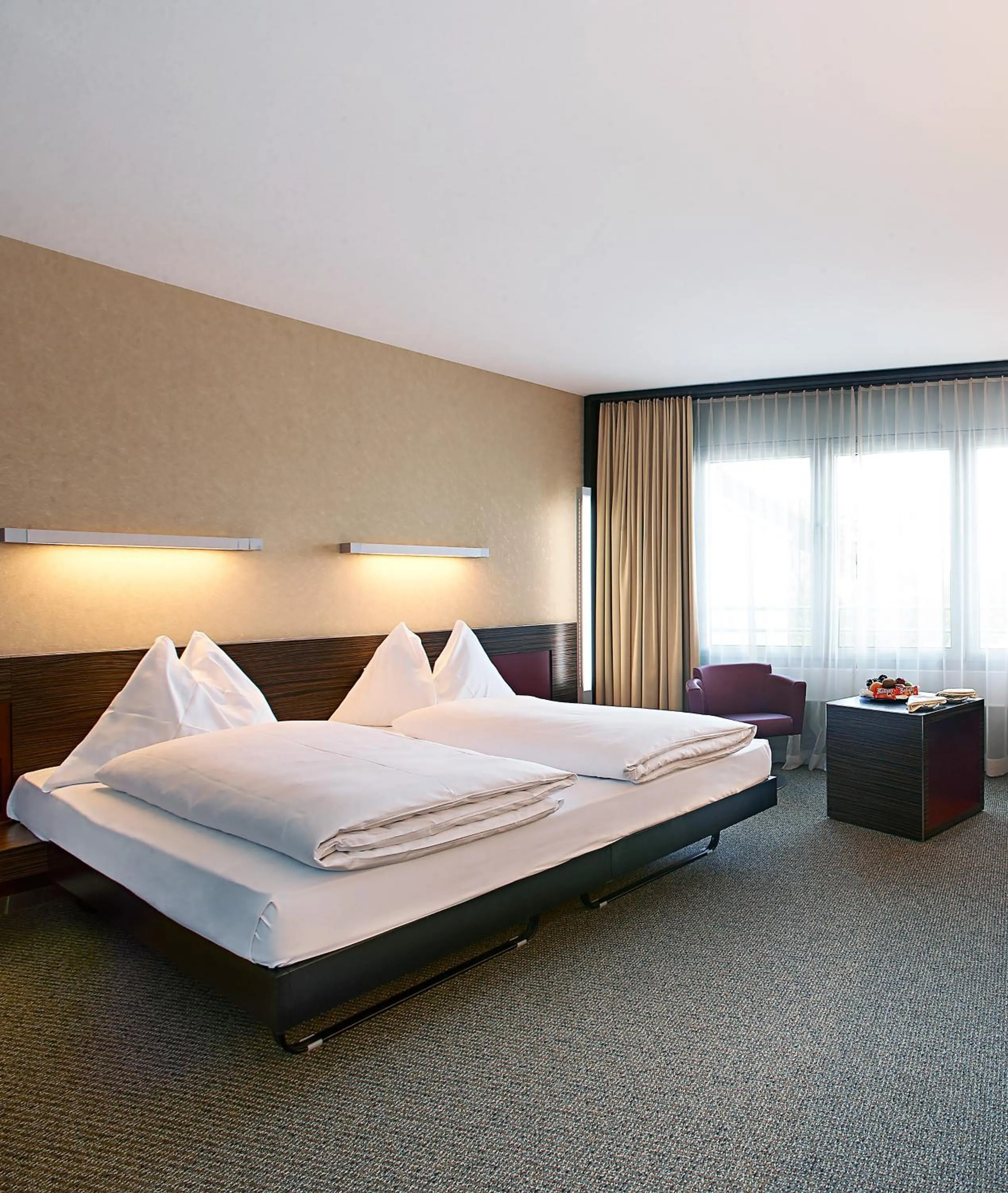 Photo of the whole room, Bed in Hotel Ambassador