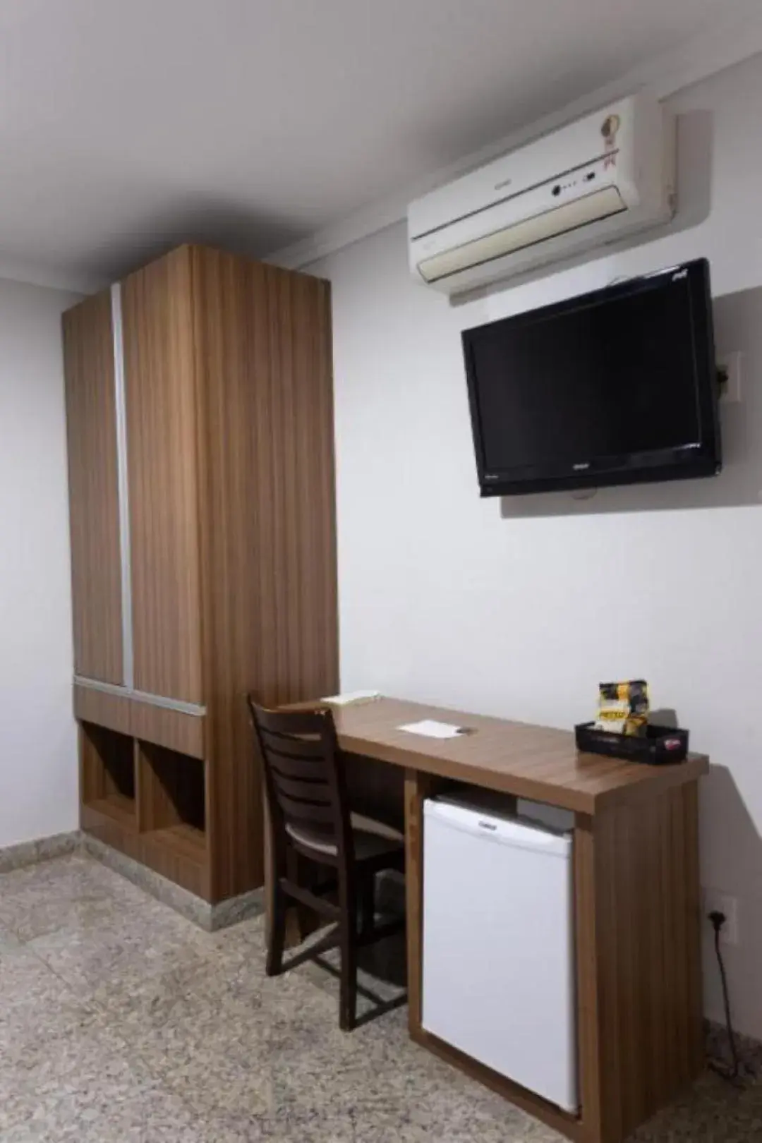 Standard Twin Room - single occupancy in BOMBONATO HOTEL - Fácil Acesso ao Aeroporto e parque de Exposições ABCZ Standard Twin Room - single occupancy in BOMBONATO HOTEL - Fácil Acesso ao Aeroporto e parque de Exposições ABCZ