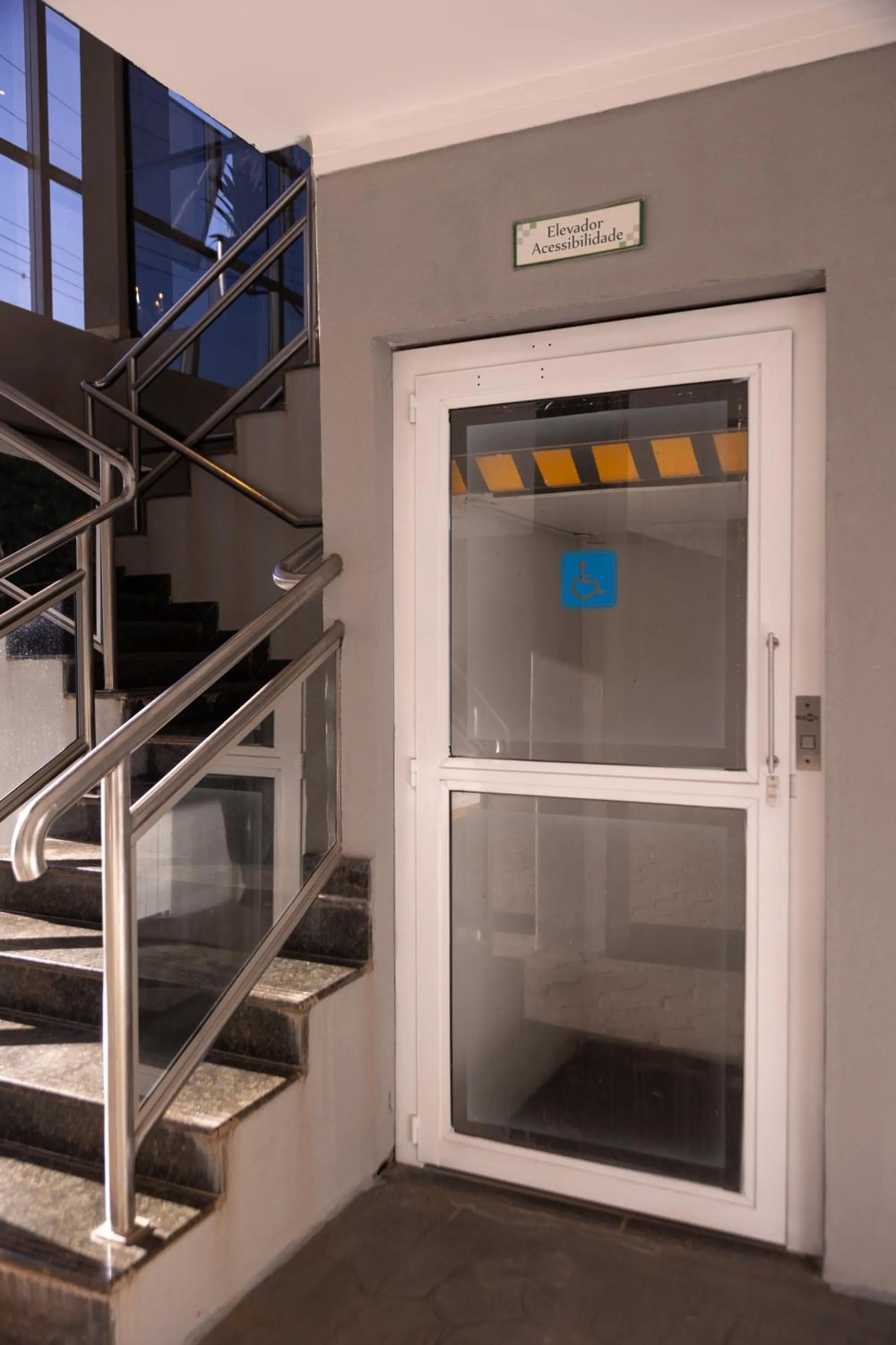 elevator in BOMBONATO PALACE HOTEL