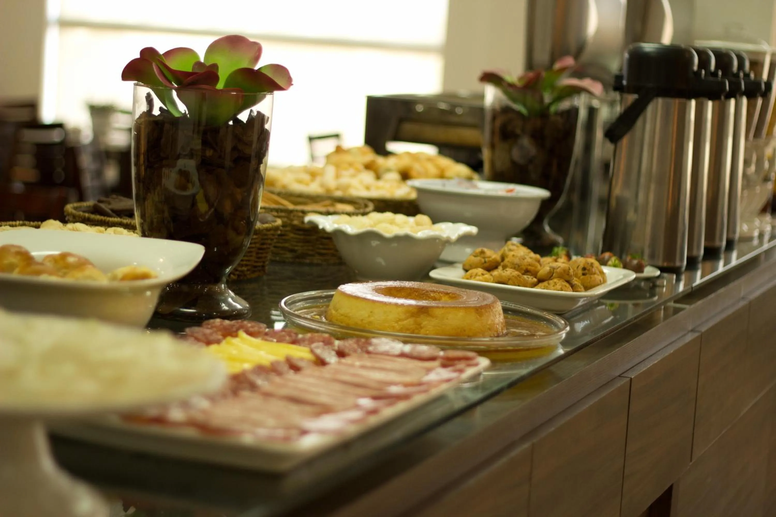 Breakfast in BOMBONATO PALACE HOTEL