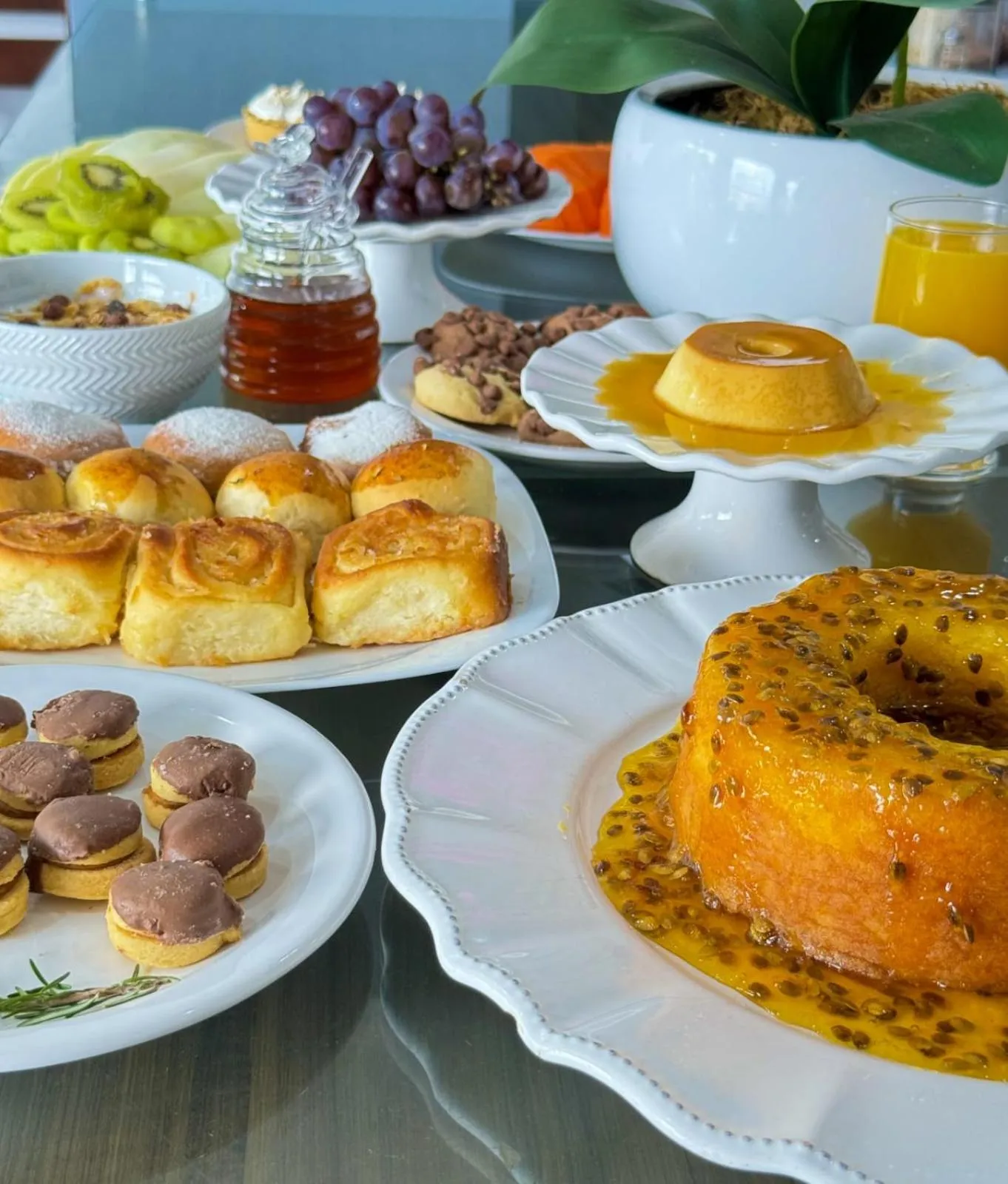 Breakfast in BOMBONATO PALACE HOTEL