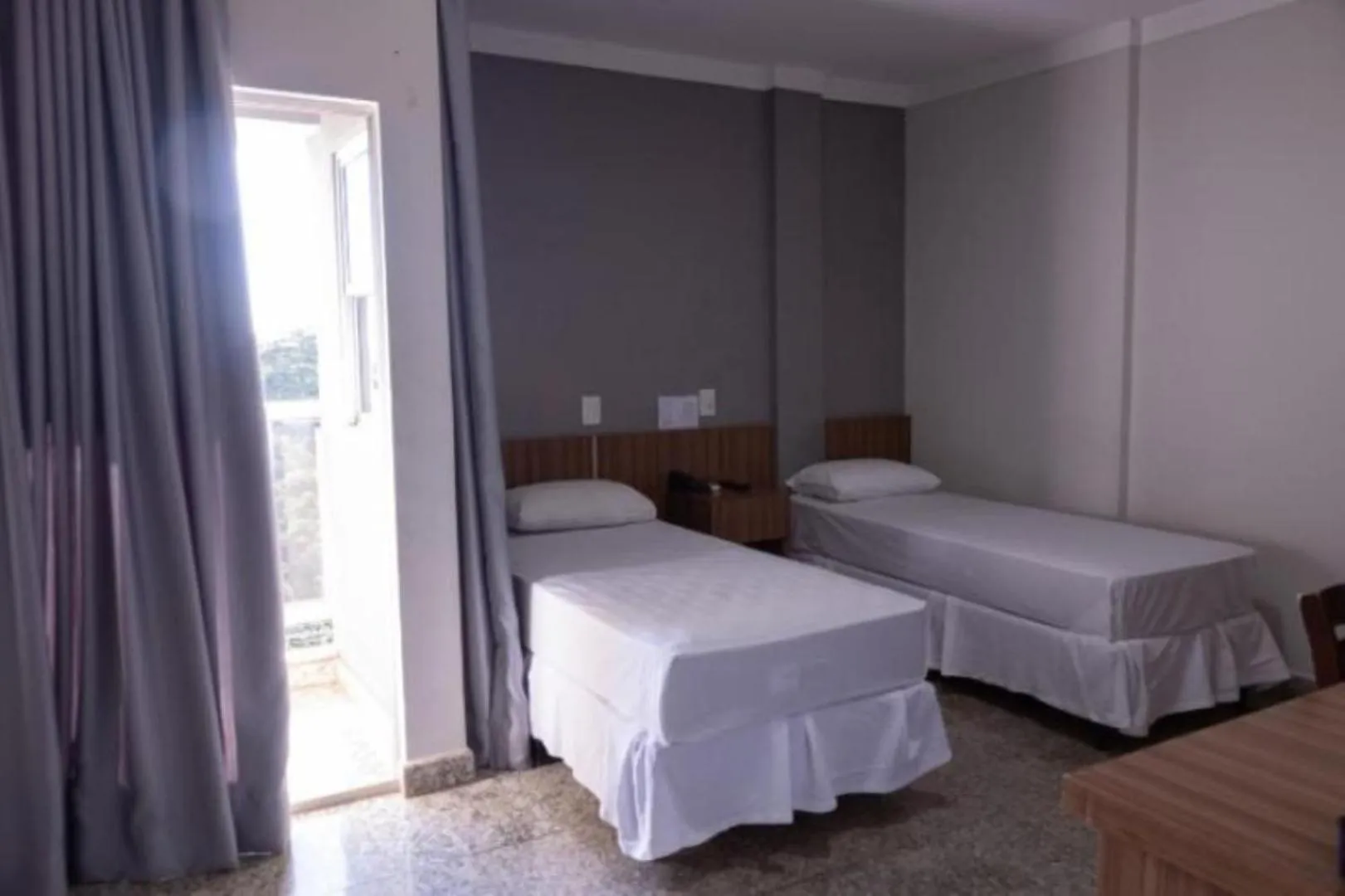 Bed in BOMBONATO HOTEL - Fácil Acesso ao Aeroporto e parque de Exposições ABCZ