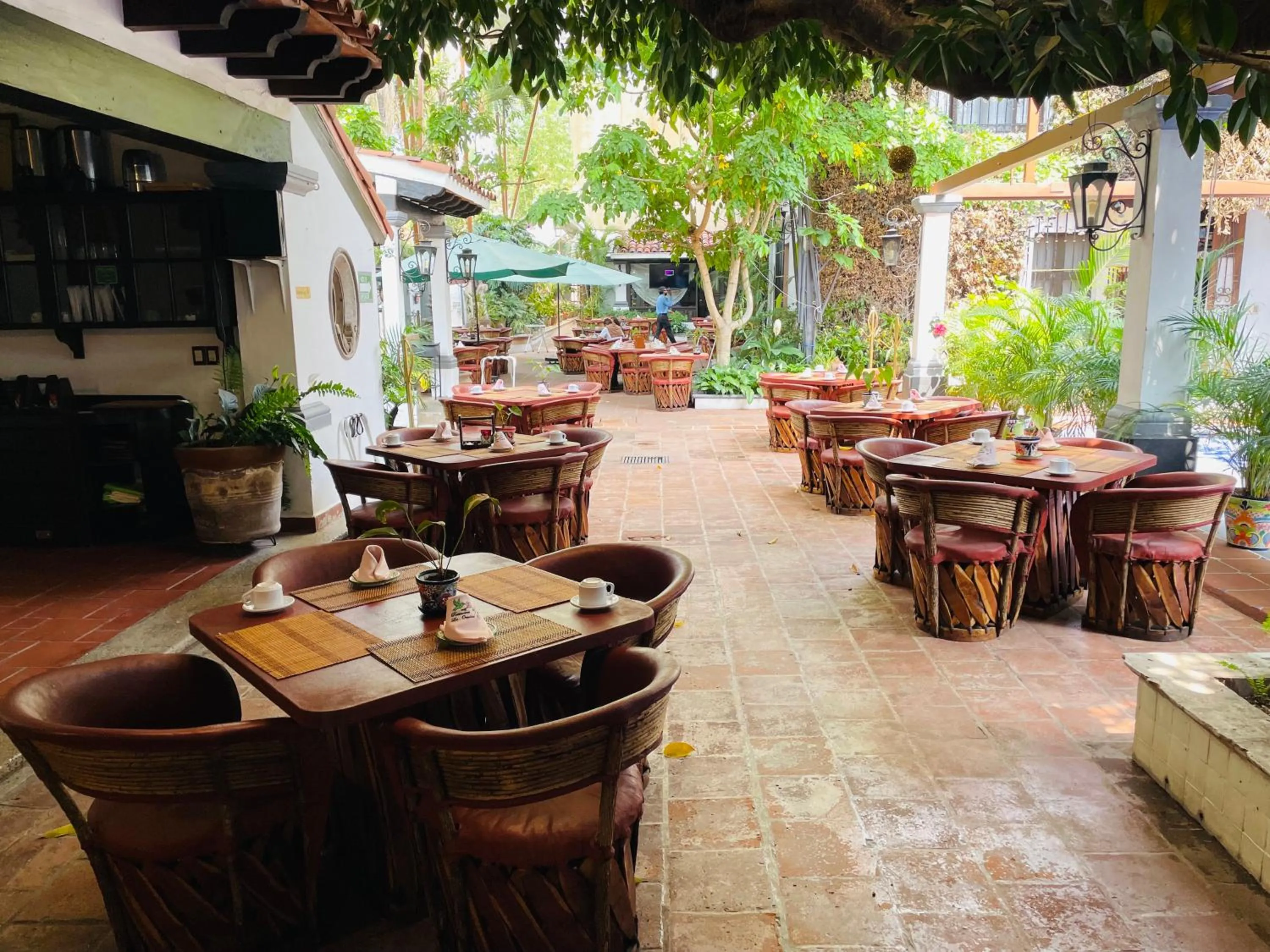 Restaurant/places to eat in Villa Bonita Les Terrasses