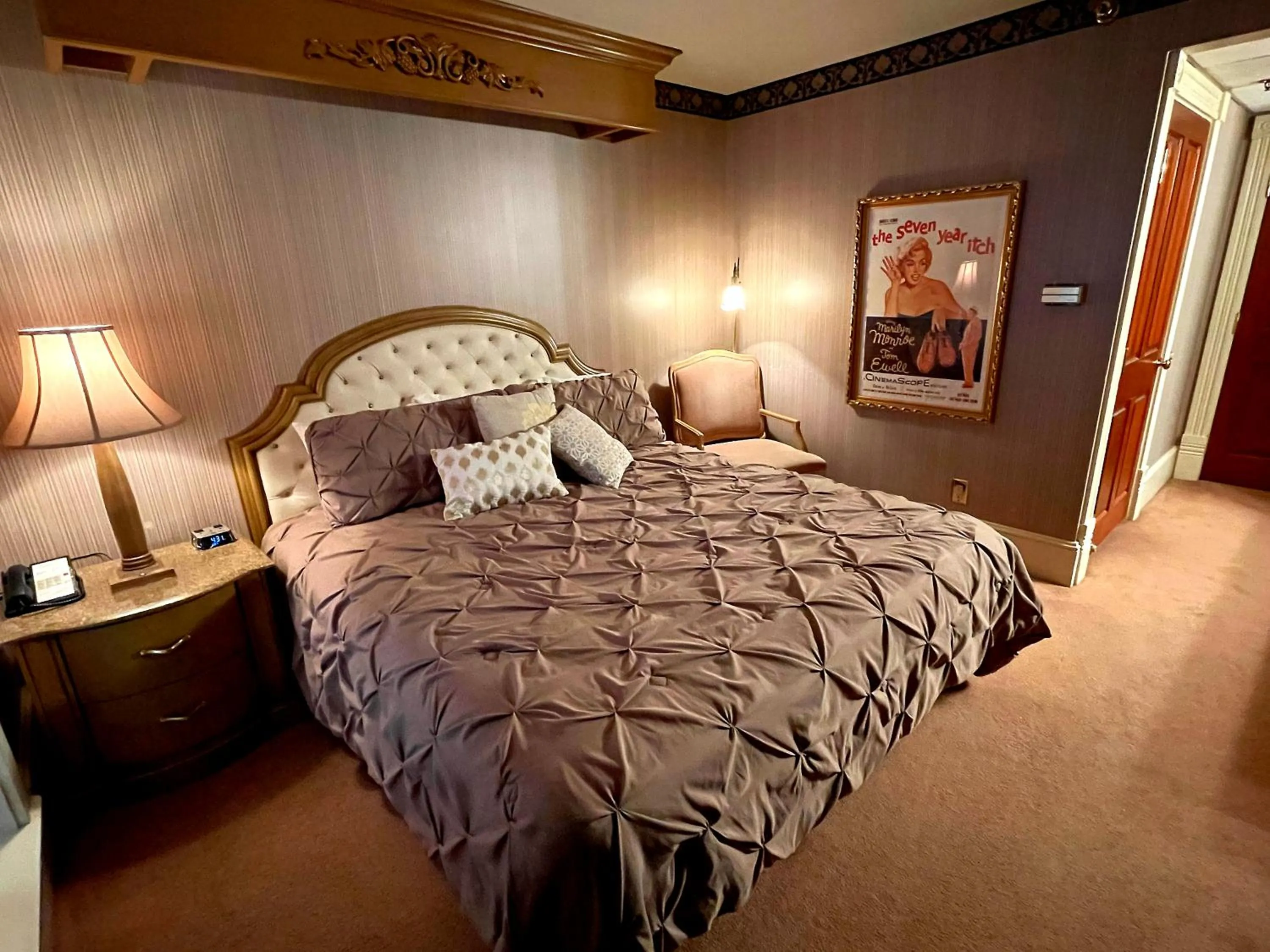Bed in Celebrity Boutique Hotel