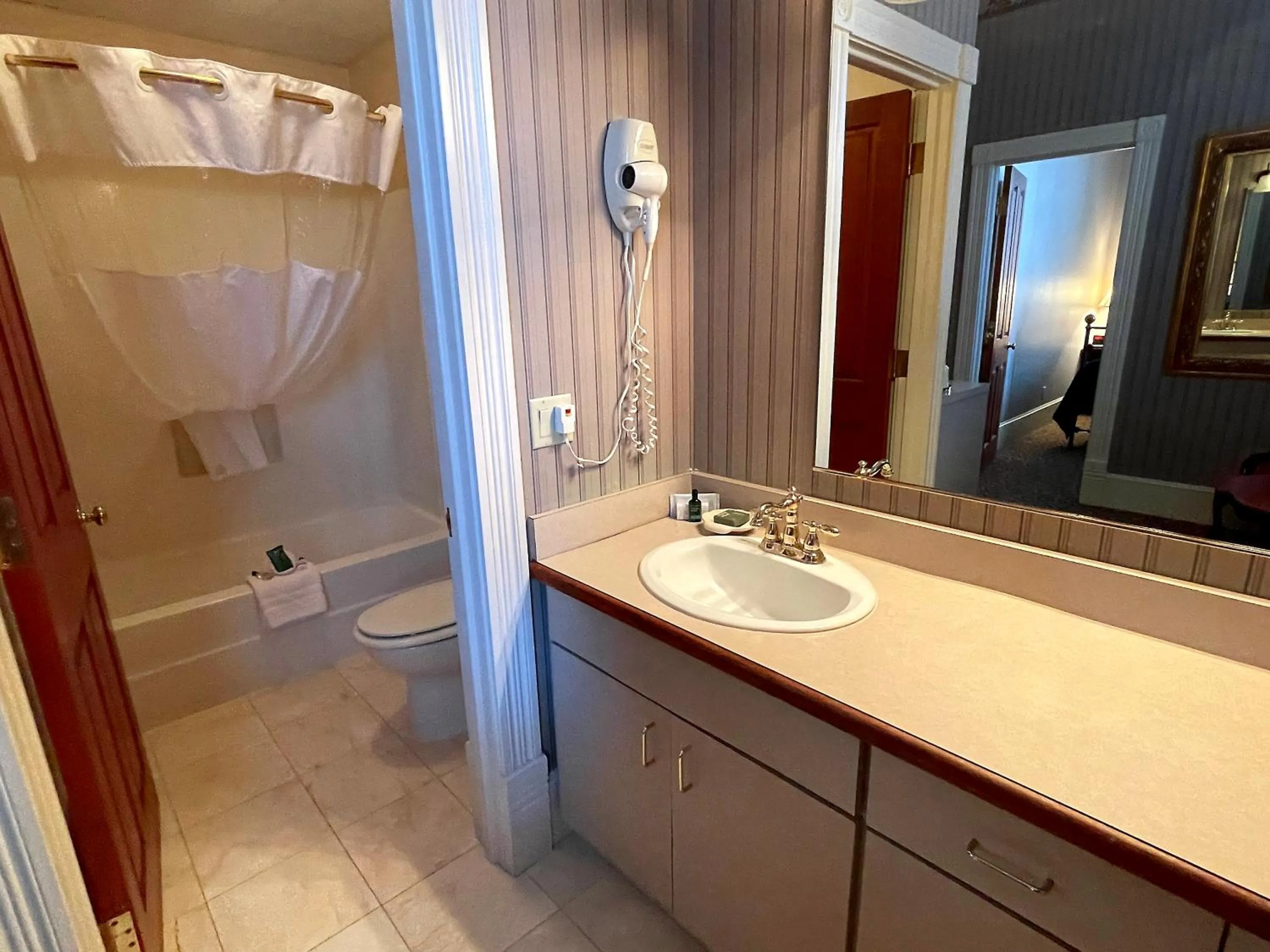 Celebrity Boutique Hotel