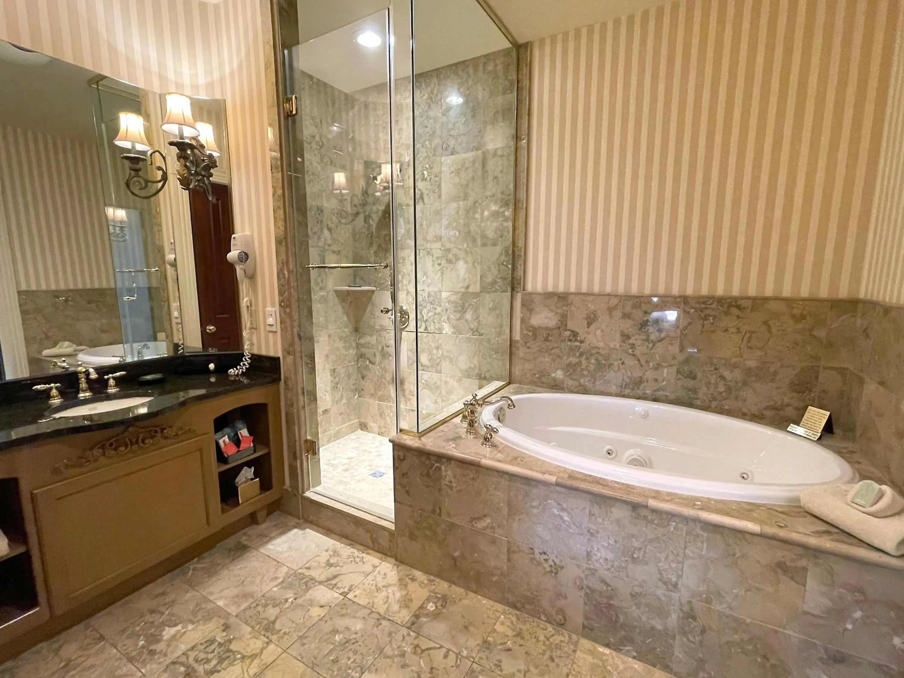 Celebrity Boutique Hotel