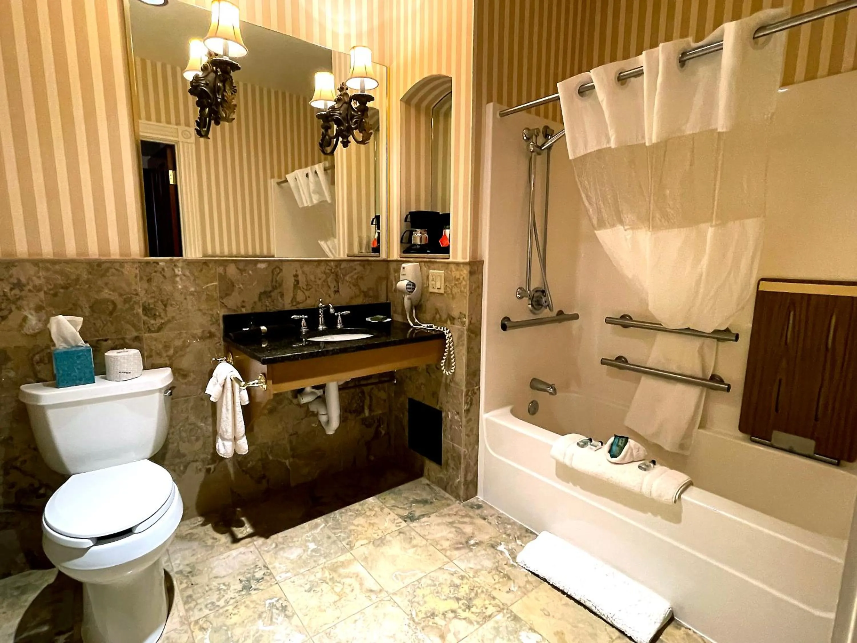 Celebrity Boutique Hotel