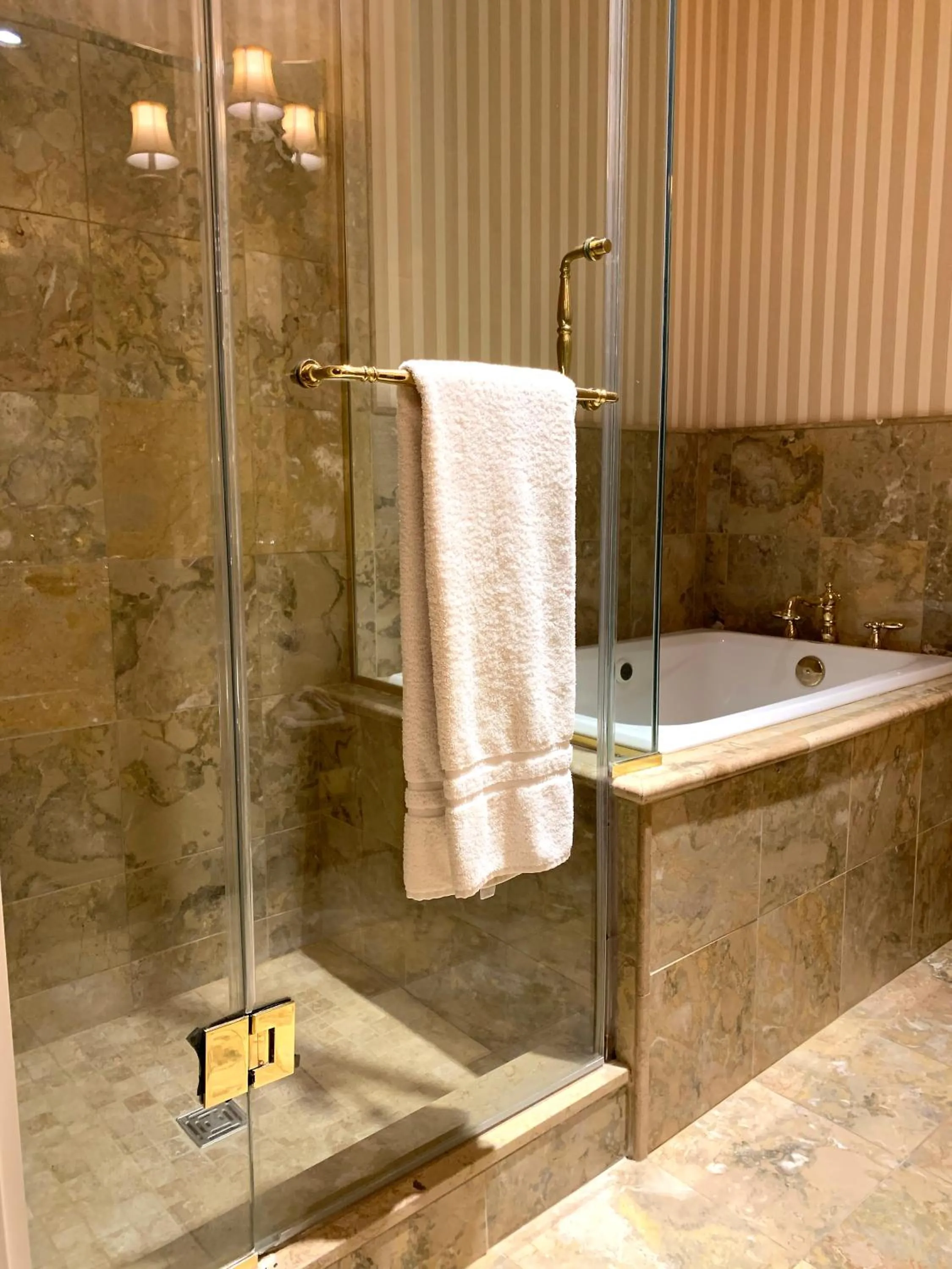 Celebrity Boutique Hotel