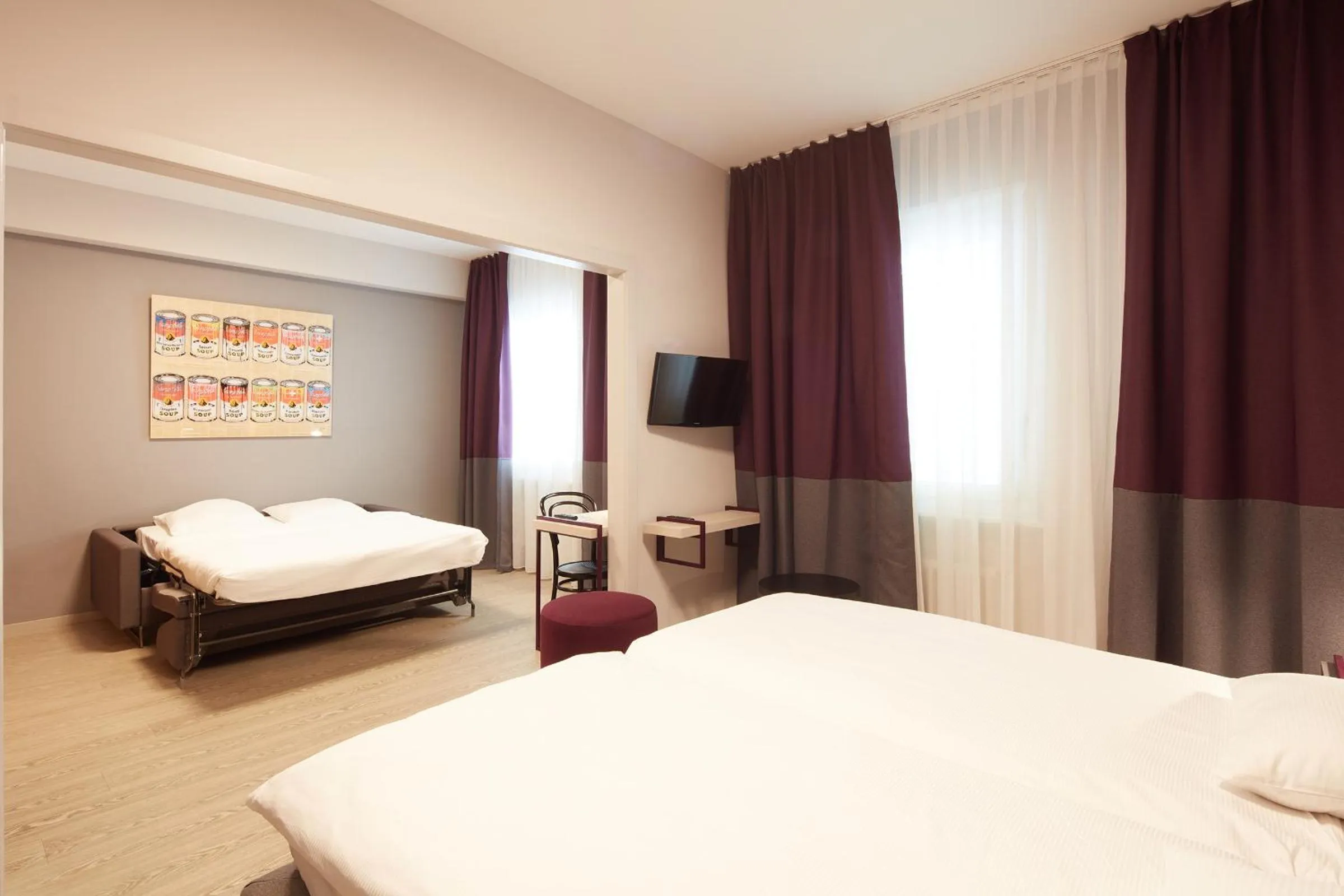 Bedroom in Hôtel Crystal