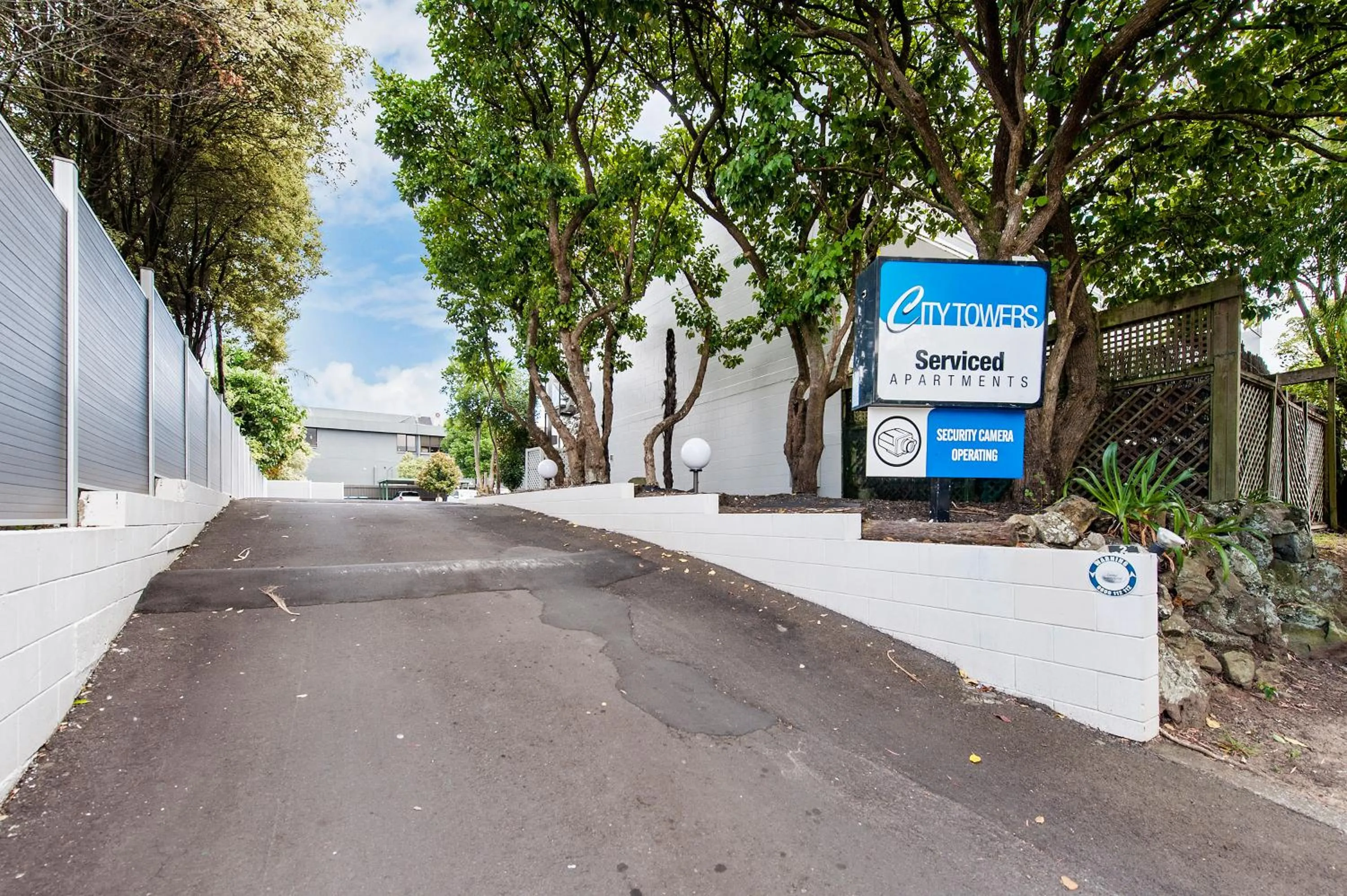 Area and facilities in City Towers Apartments