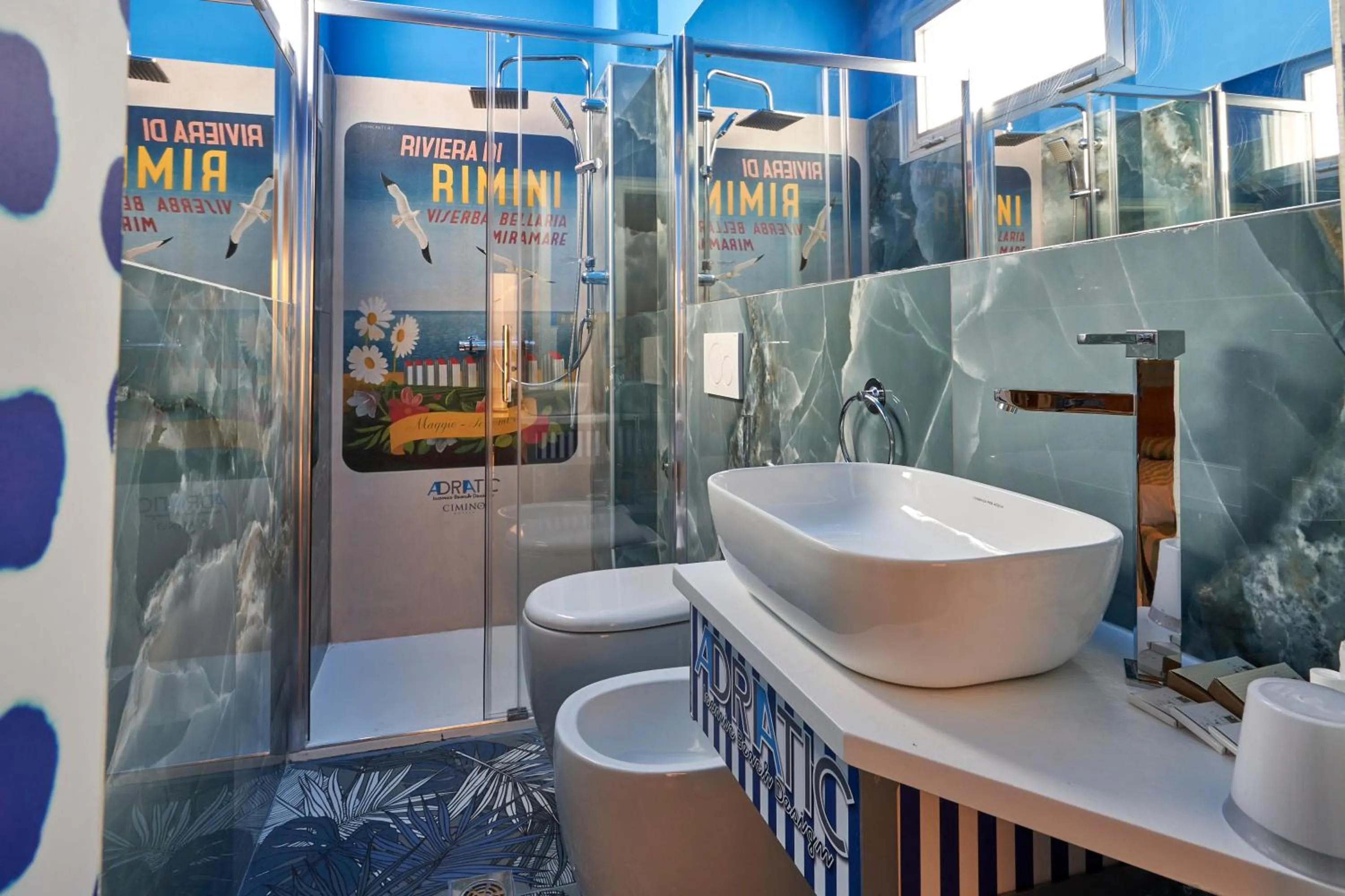 Shower in Hotel Adriatica sul Mare