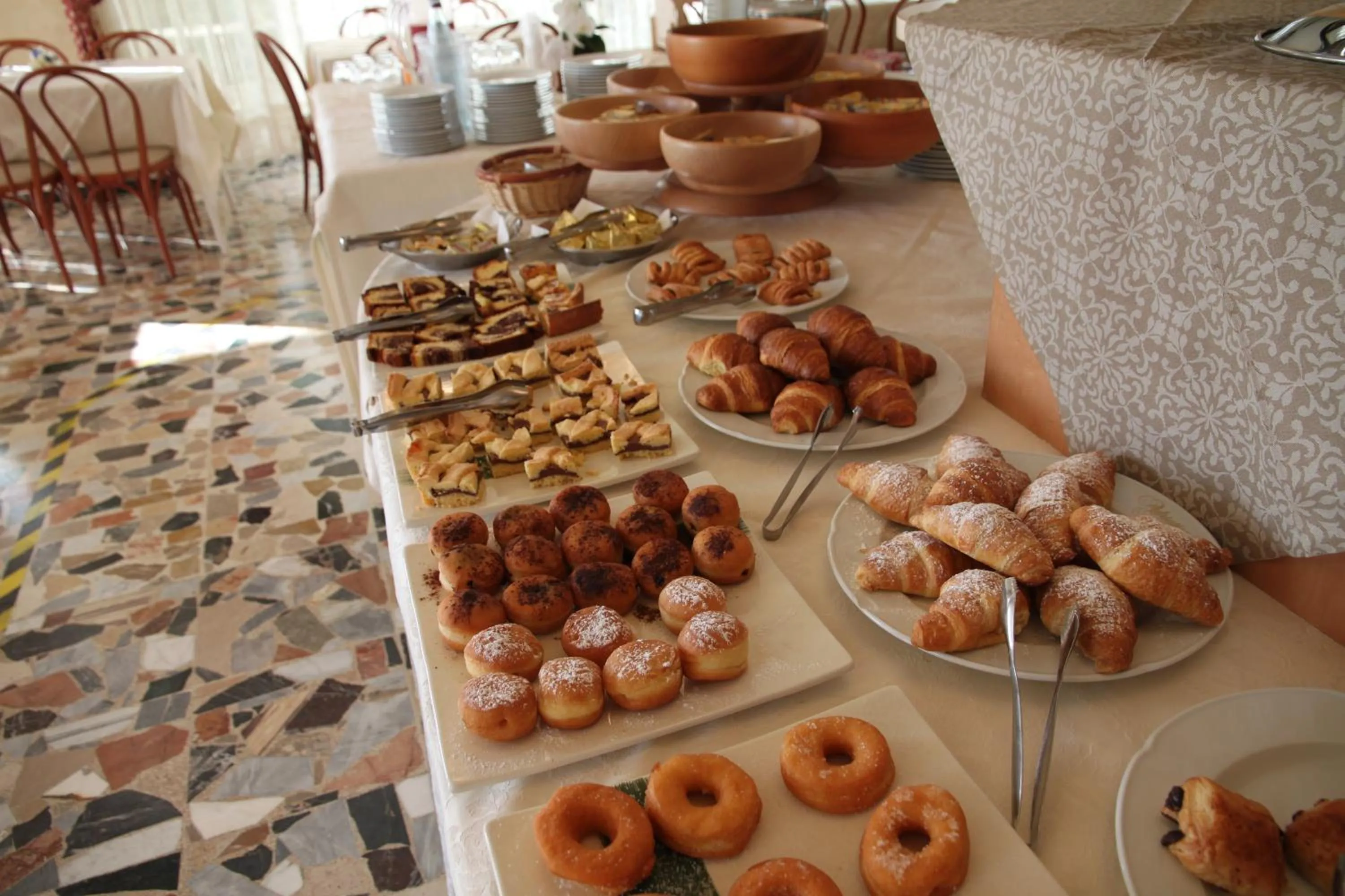 Breakfast in Hotel Adriatica sul Mare