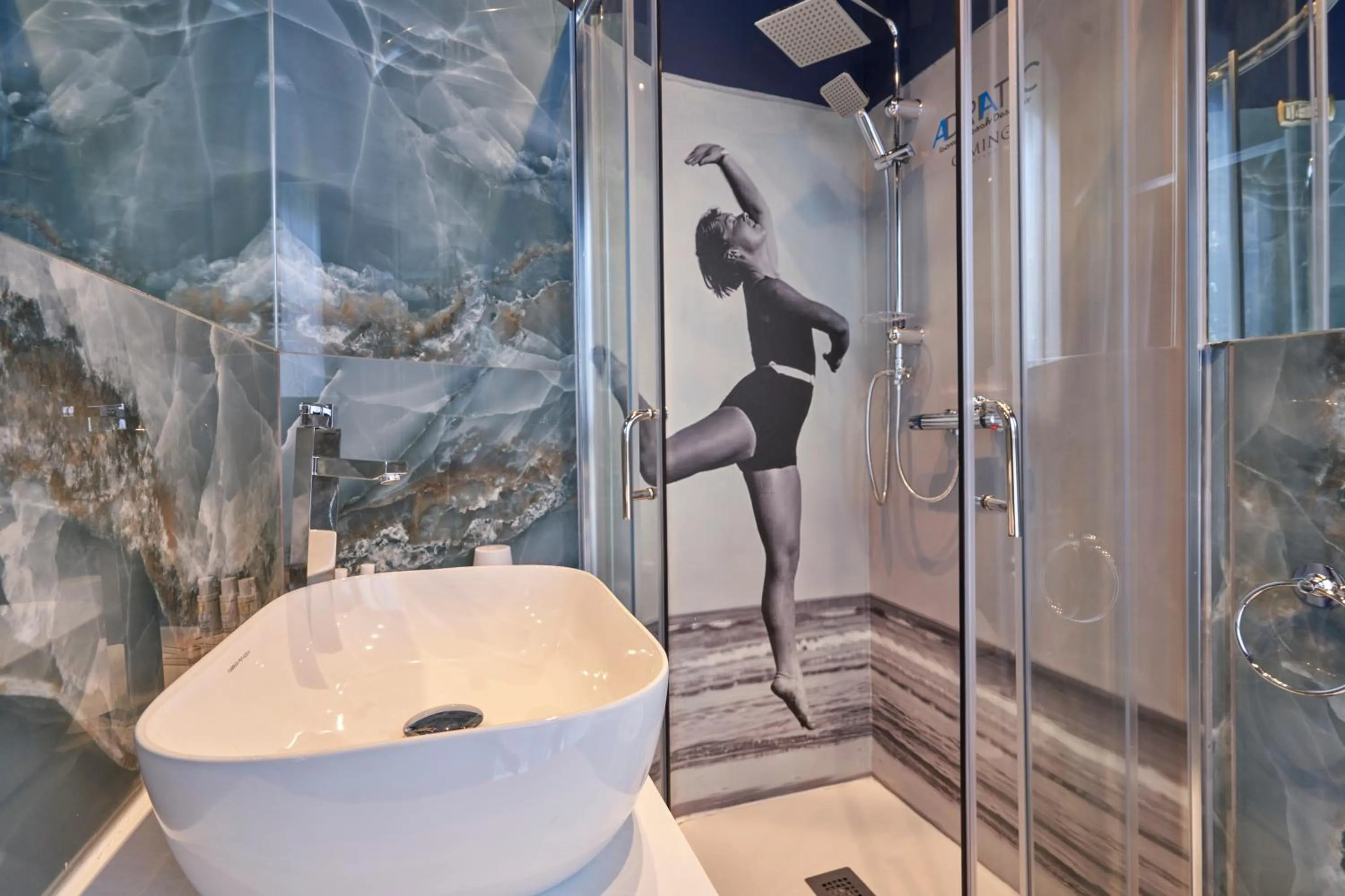 Shower in Hotel Adriatica sul Mare