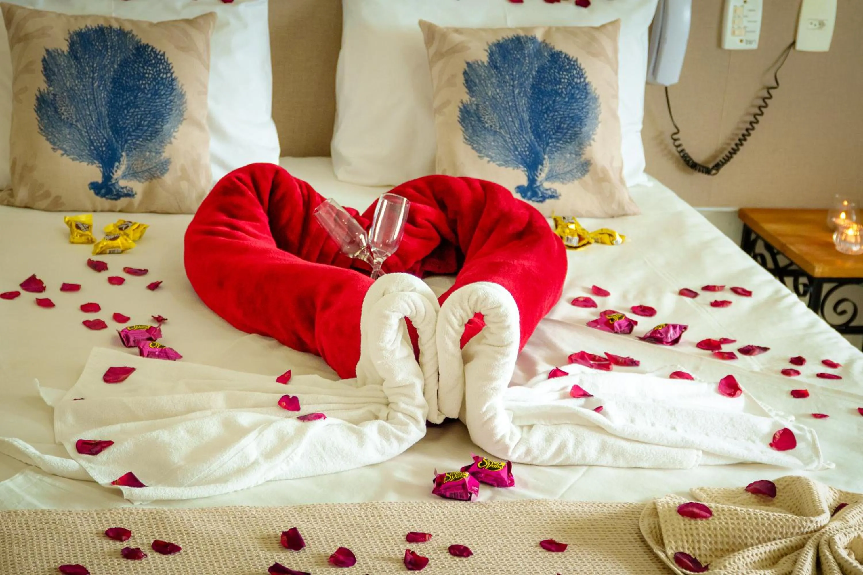 Bed in VELINN Hotel Guarda Mor