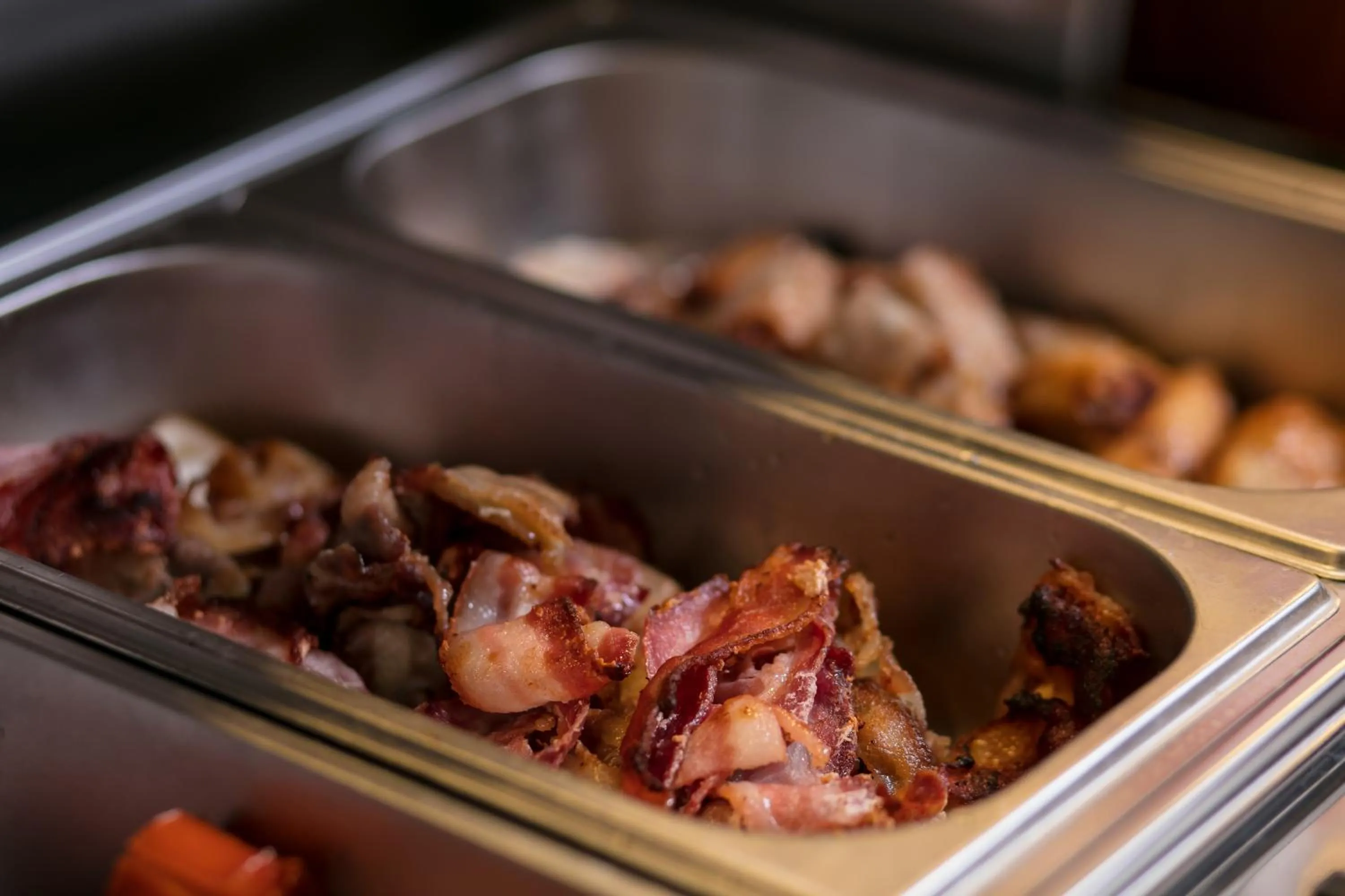 Restaurant/places to eat in Vision Premier Hotel & Spa