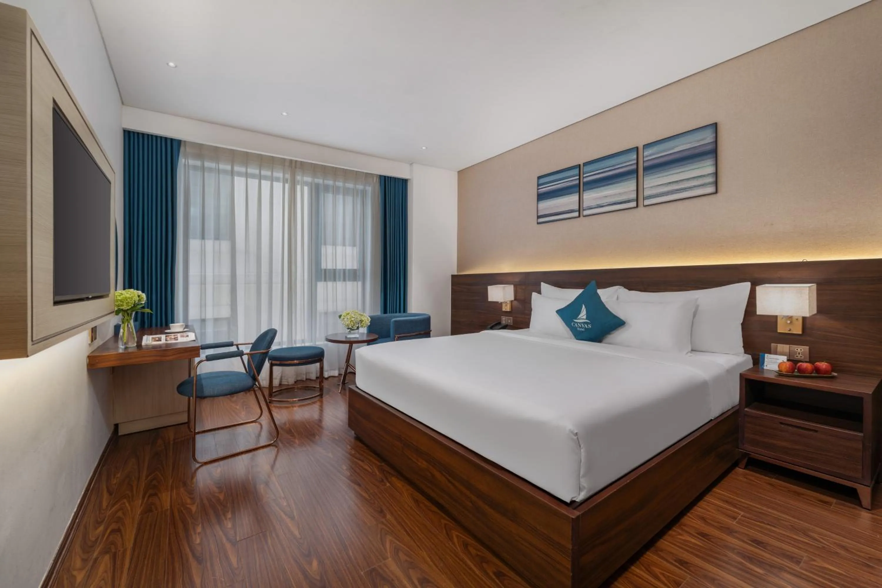 Bedroom, Bed in Canvas Danang Beach Hotel