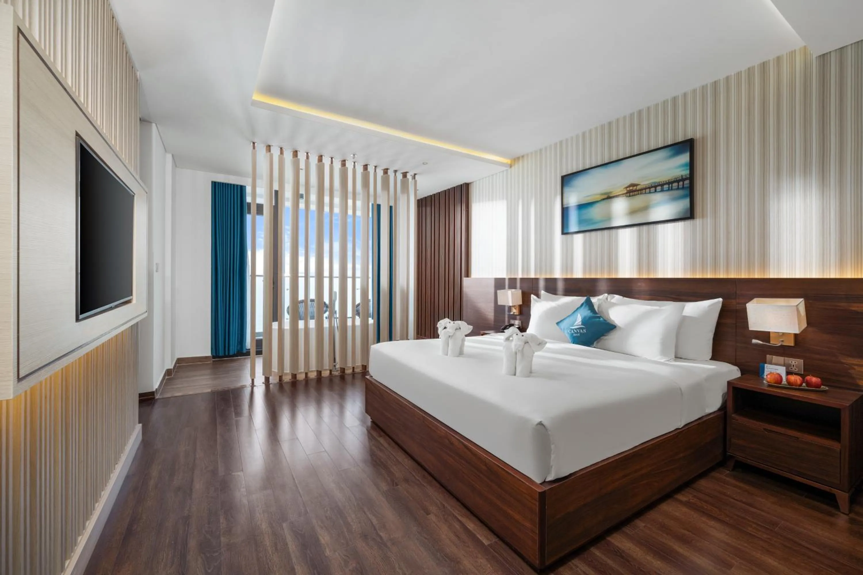 Bedroom, Bed in Canvas Danang Beach Hotel