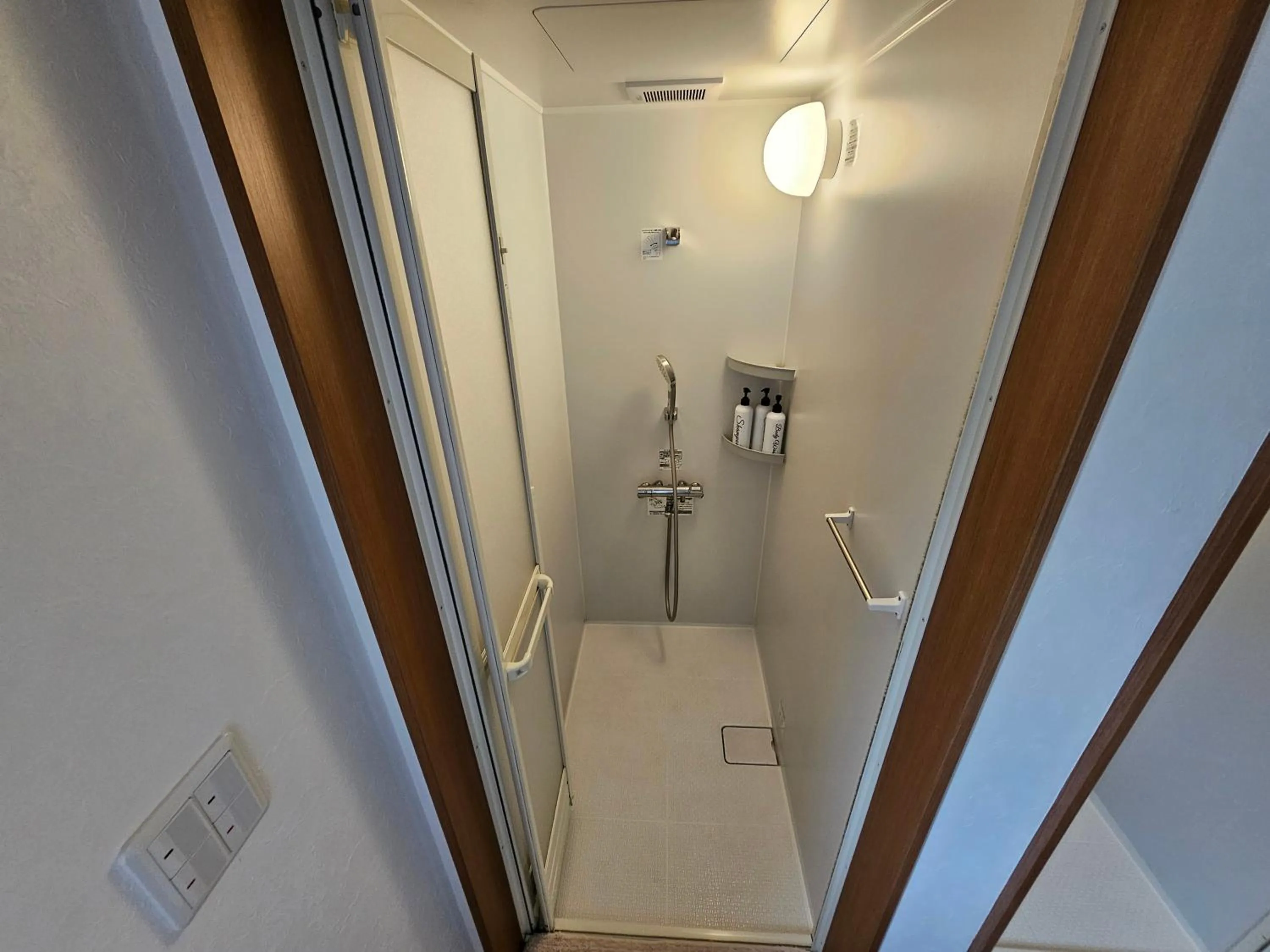 Shower in Forest minami kawaguchiko