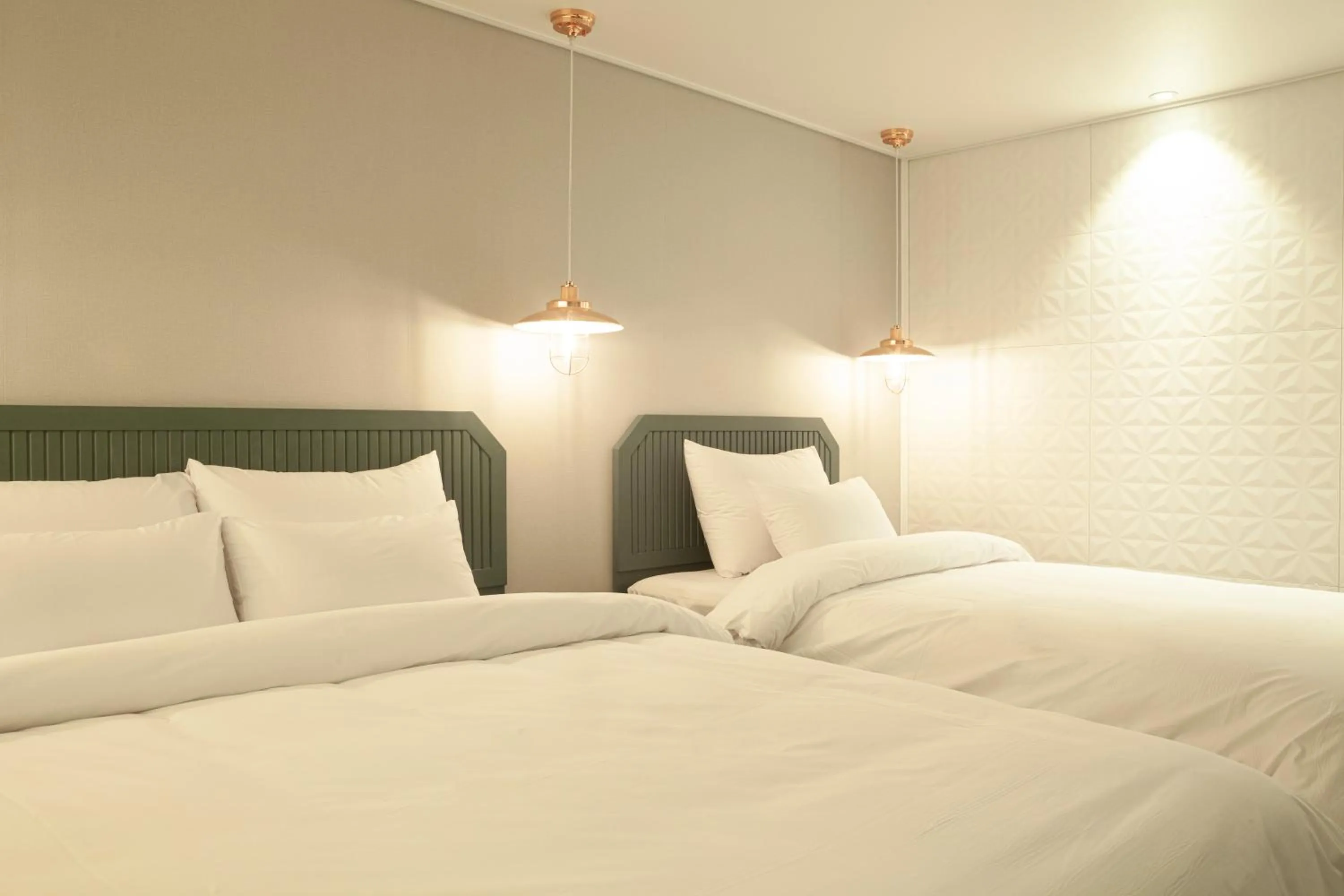 Bed in Sinan Equelim Hotel