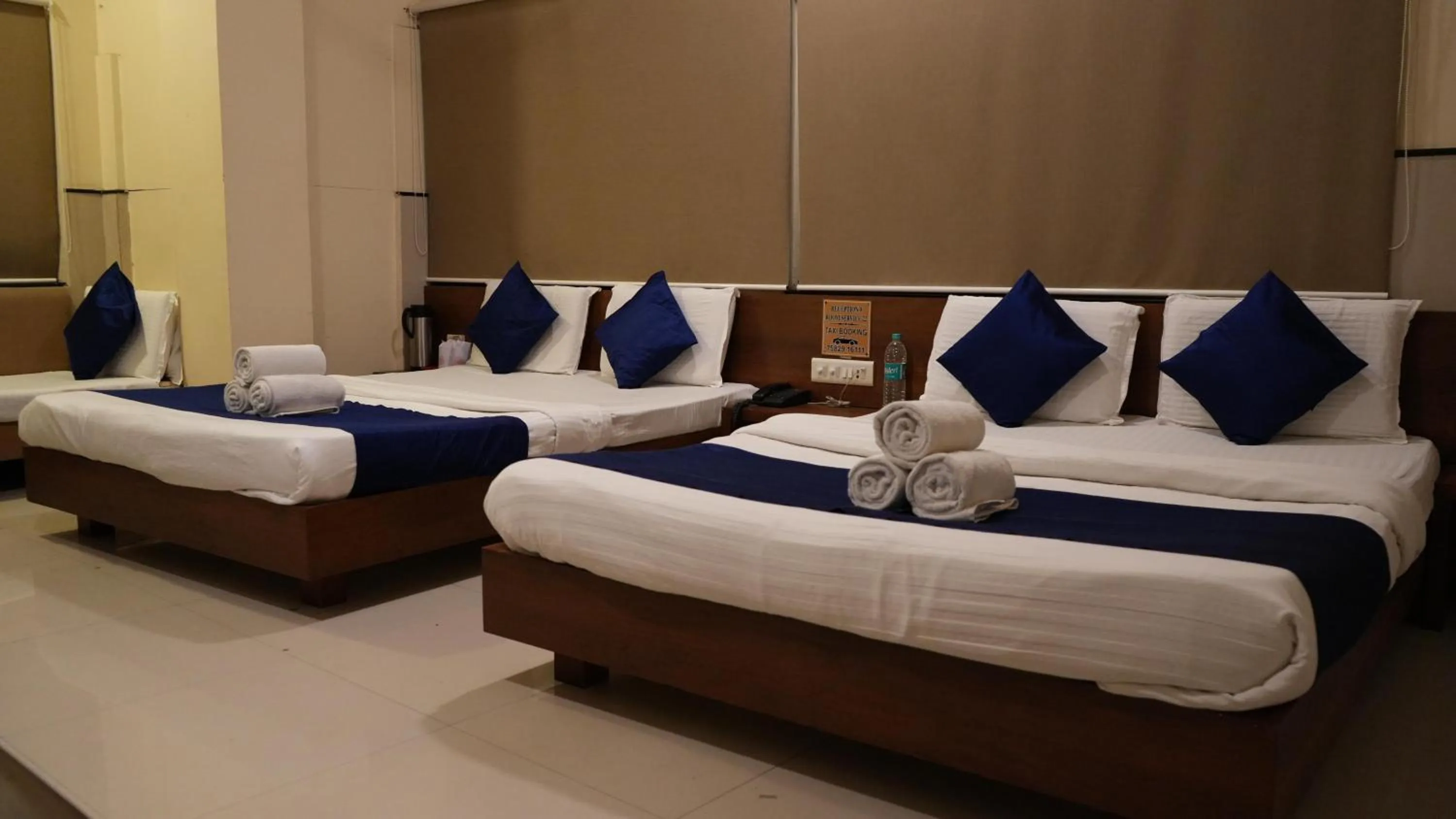 Bedroom, Bed in Hotel Satyug