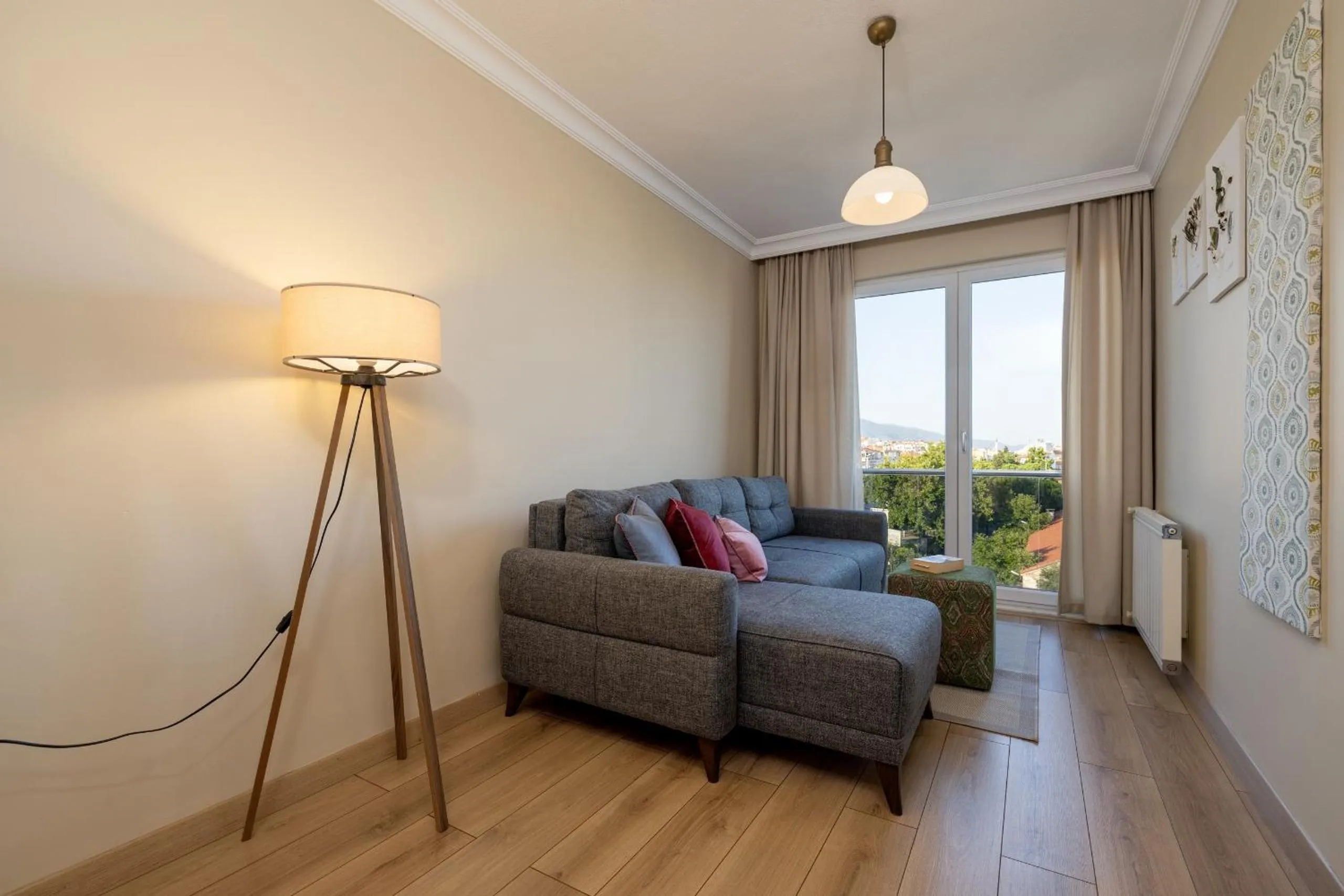 Living room in Gurel Garden House