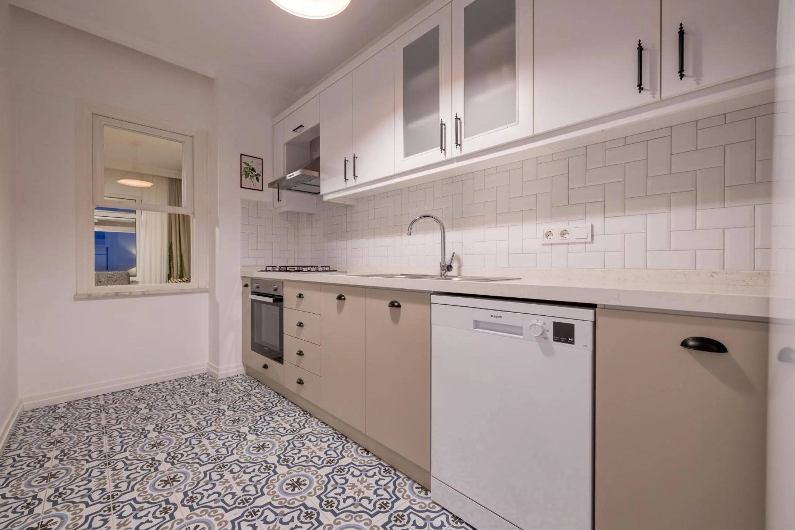 Kitchen or kitchenette in Gurel Garden House