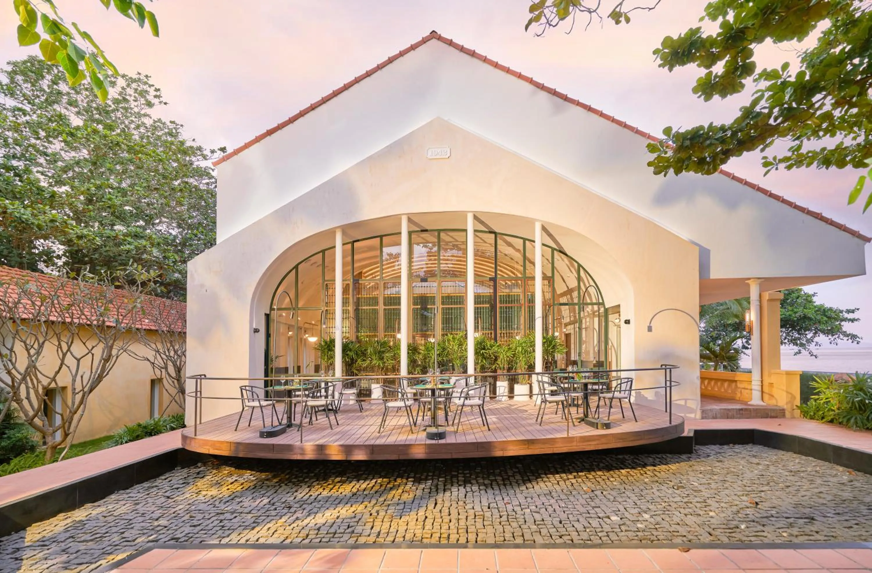 Restaurant/places to eat in The Secret Con Dao