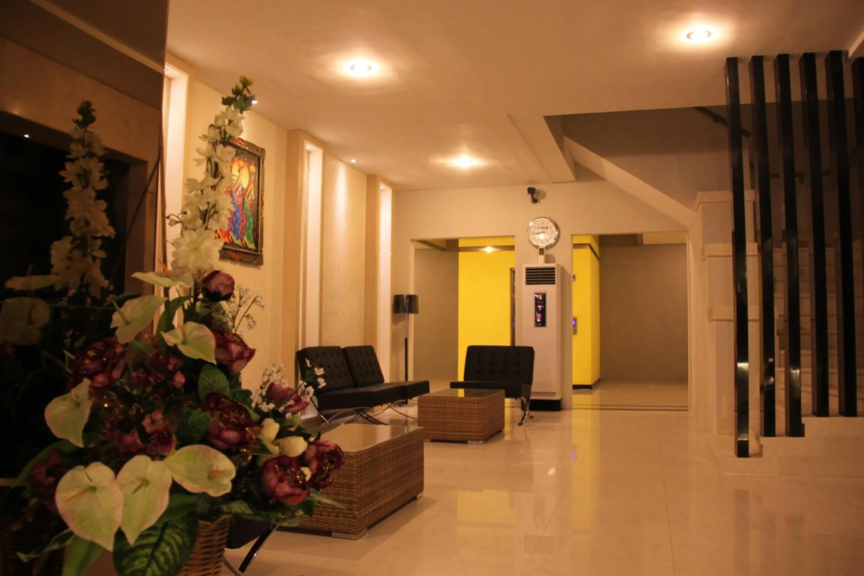 Lobby or reception in SWK 95 Hotel