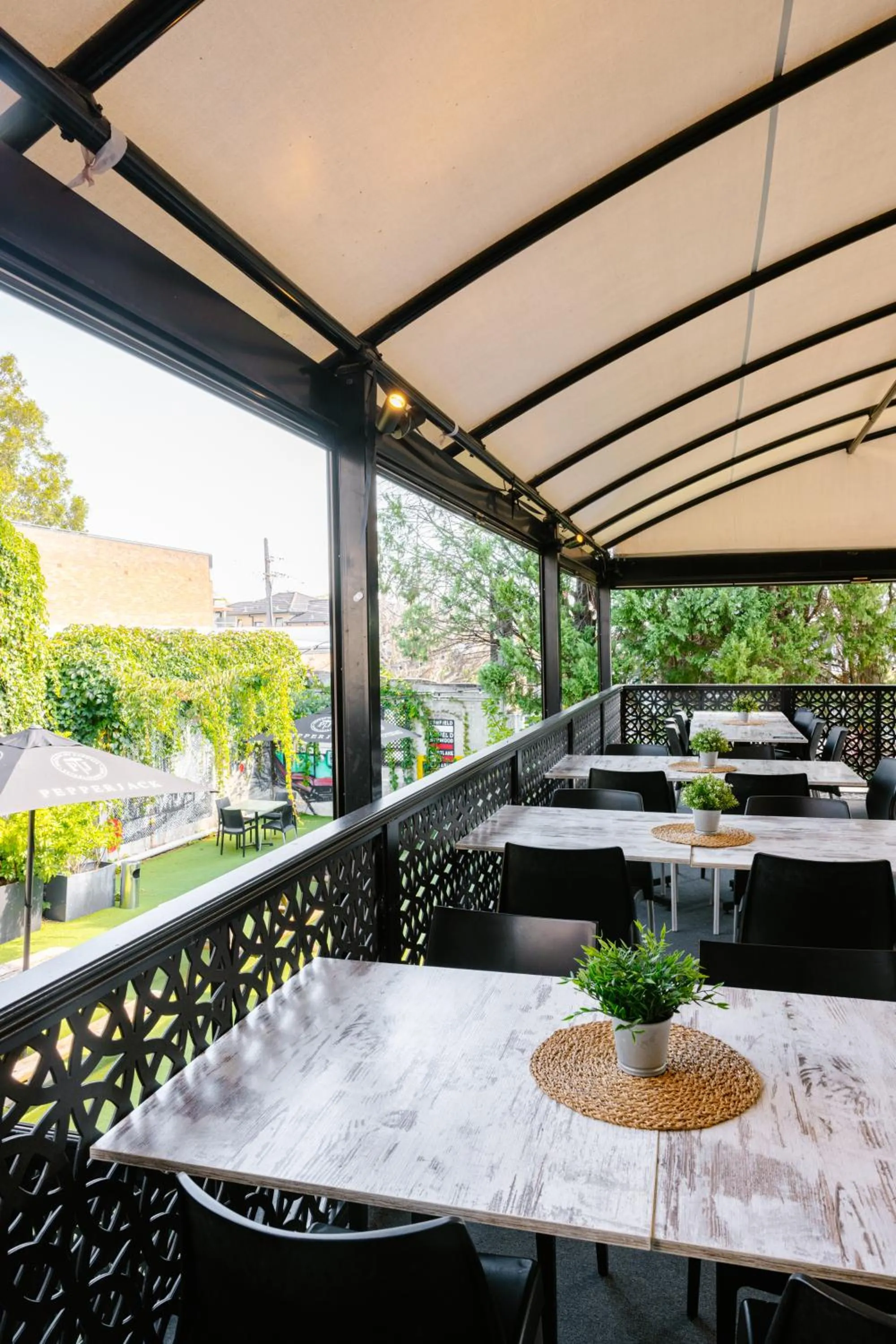 Balcony/Terrace in Palace Hotel Mortlake Sydney