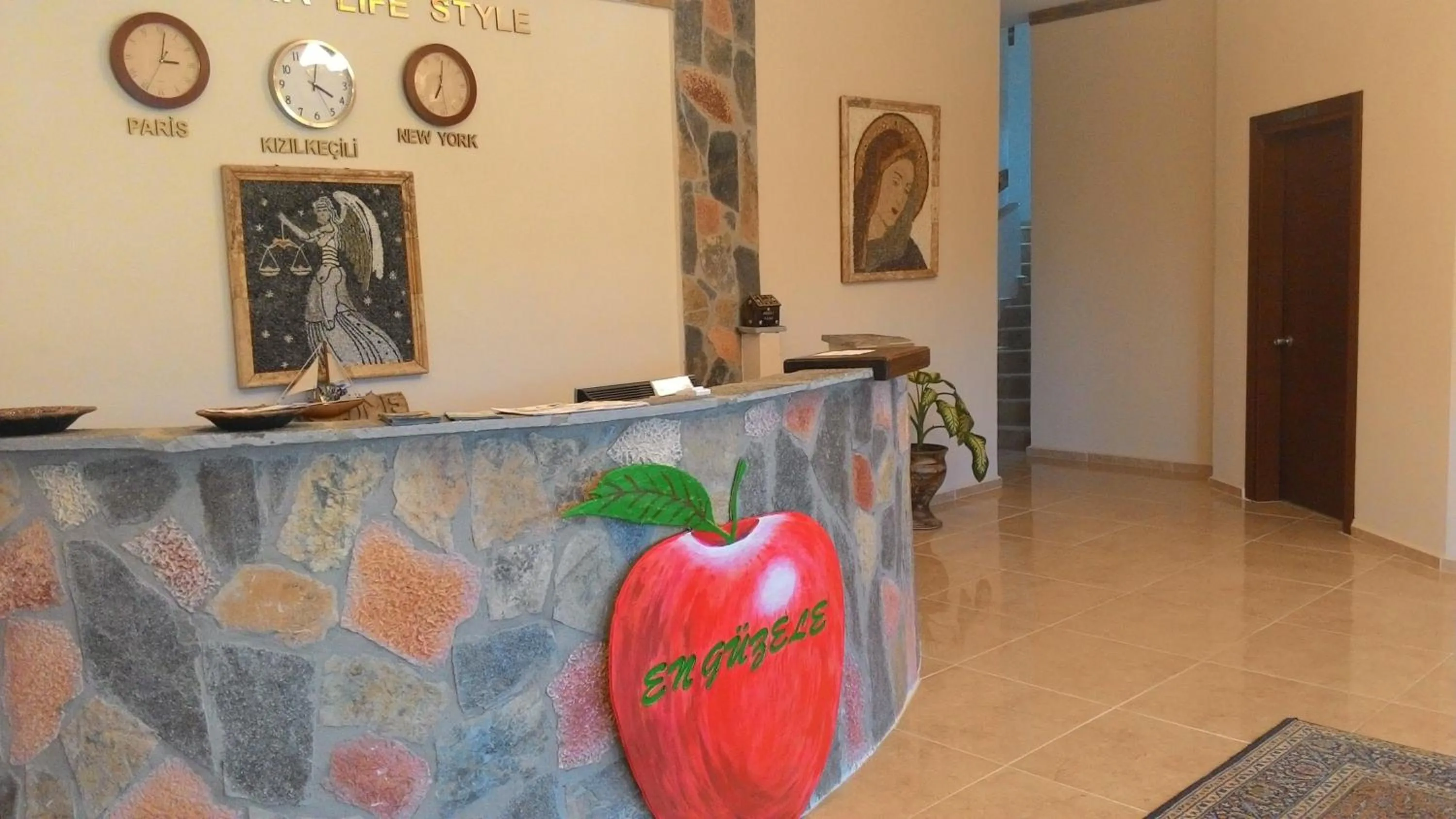 Lobby or reception in Kazdaglari Ida Natura Bungalov Hotel