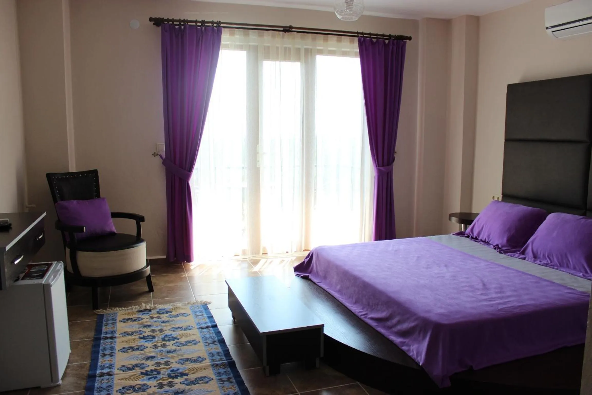 Photo of the whole room, Bed in Kazdaglari Ida Natura Bungalov Hotel