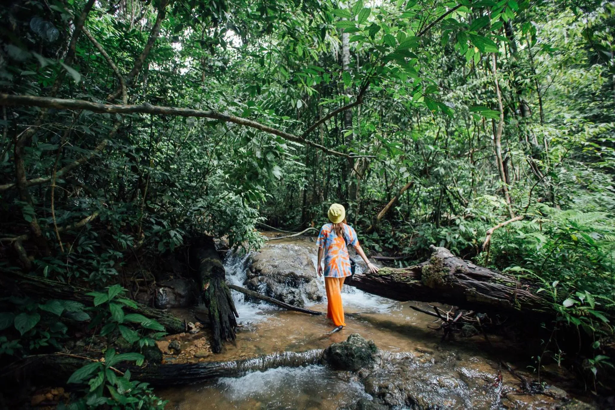 People in 500 Rai Floating Resort
