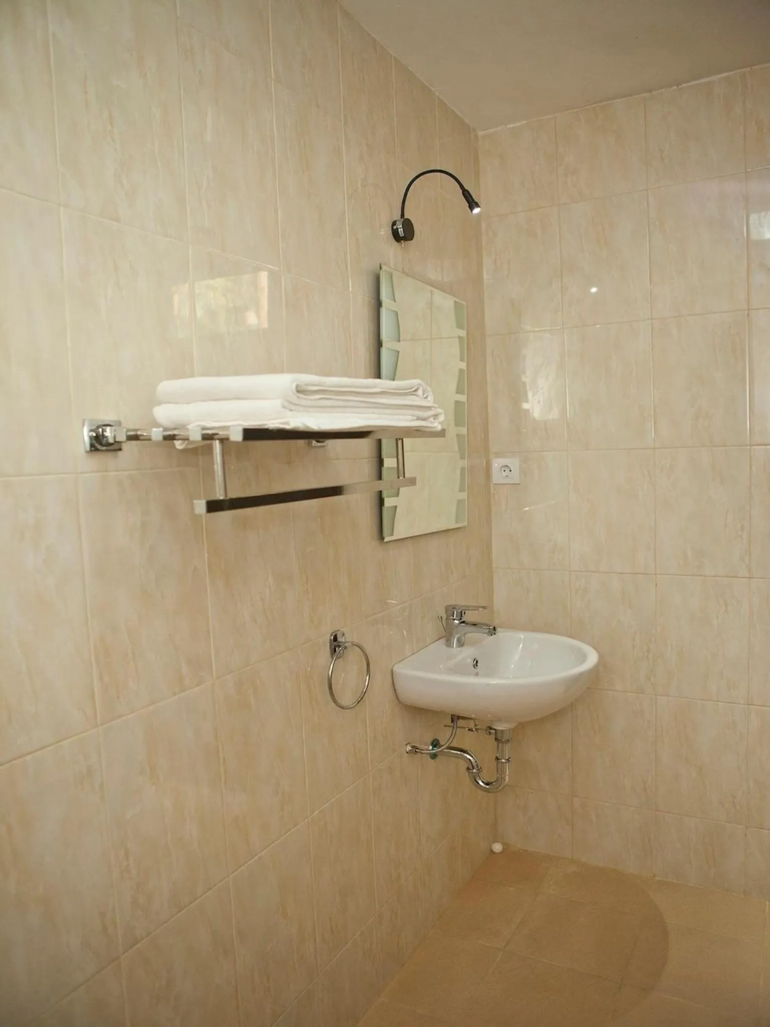 Bathroom in Troppo Zone Puri Rama Resort Kuta