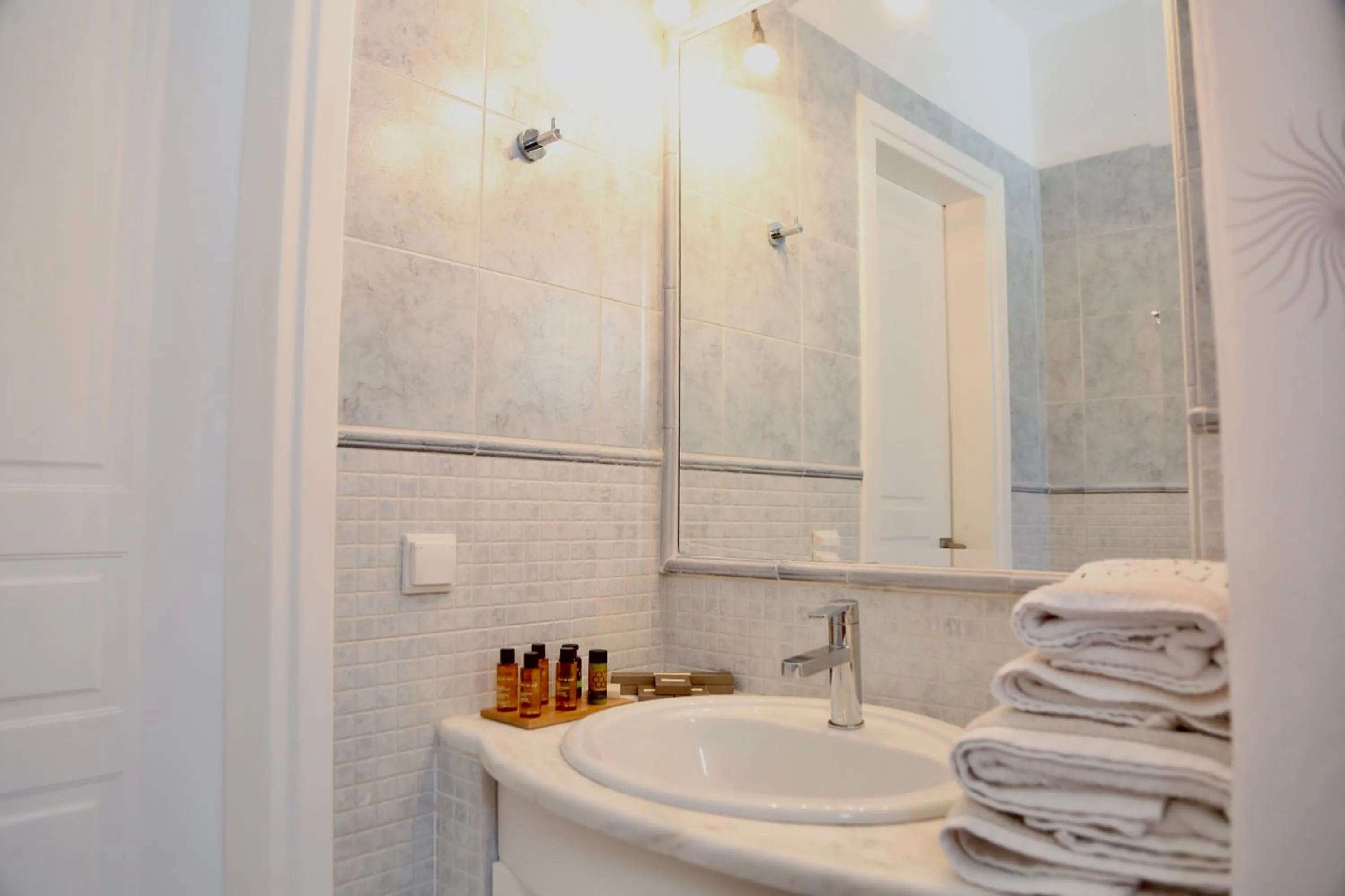 Bathroom in Ubud Mykonos