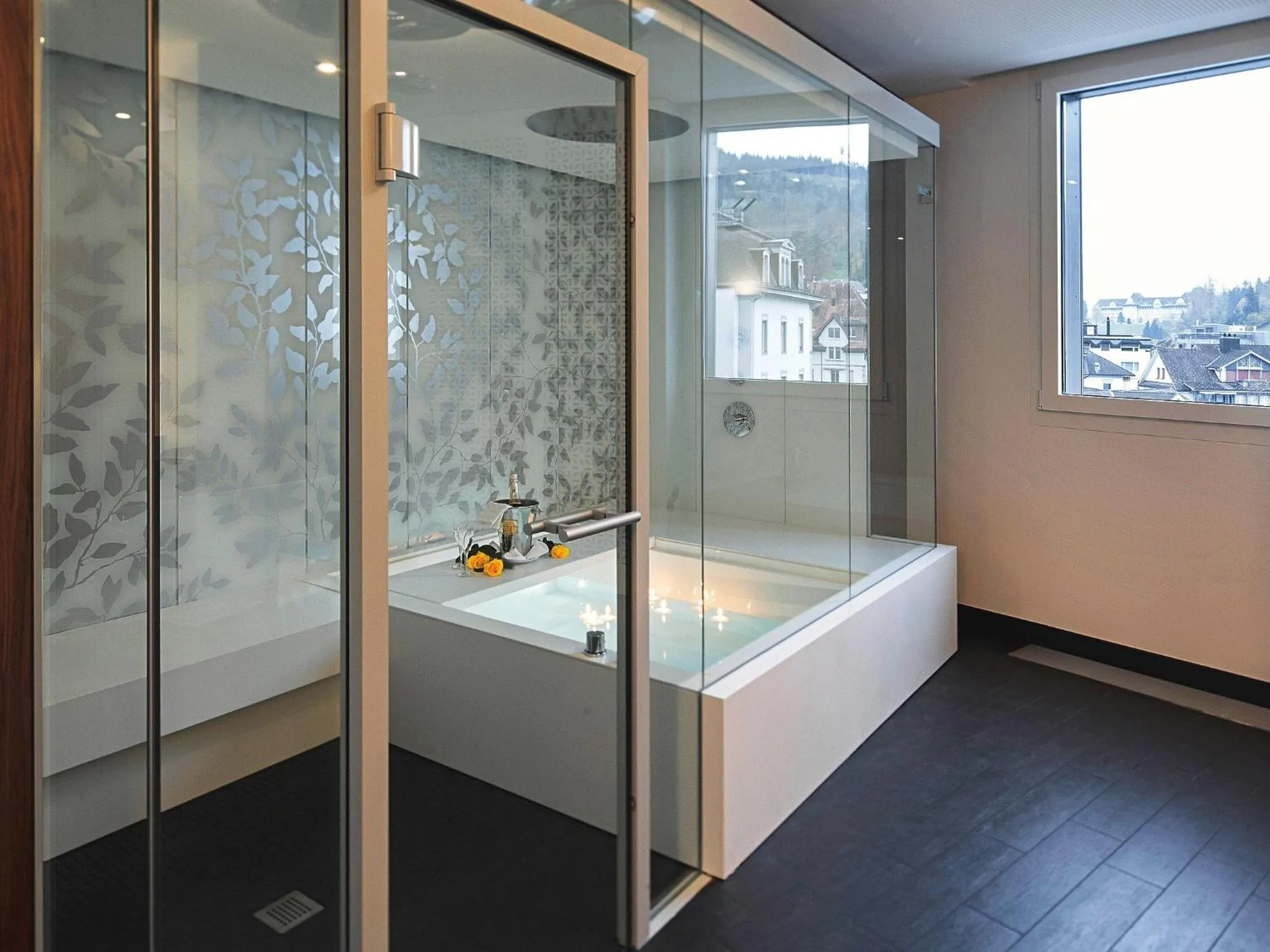 Spa and wellness centre/facilities in Seehotel Waldstätterhof Swiss Quality