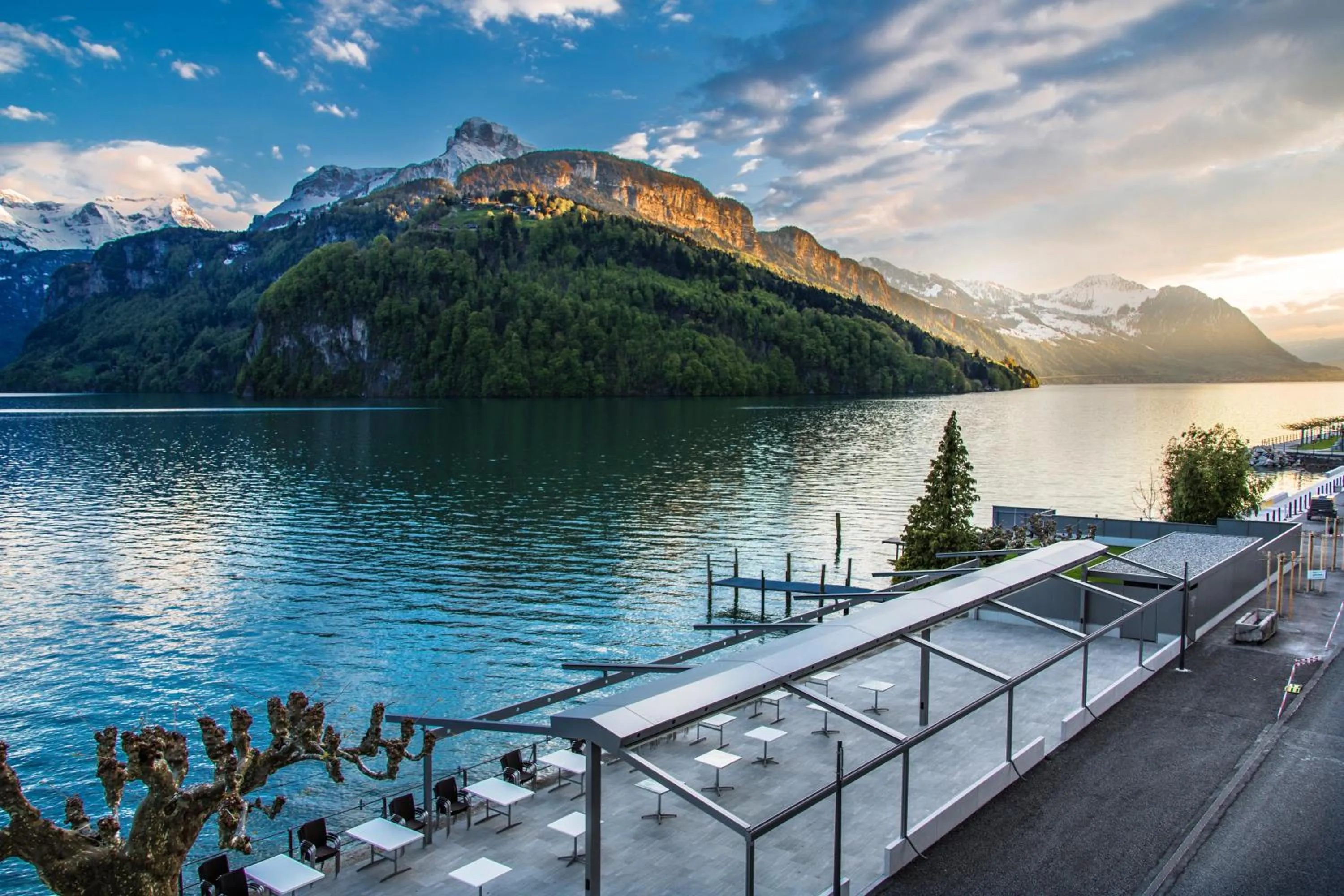 Lake view in Seehotel Waldstätterhof Swiss Quality