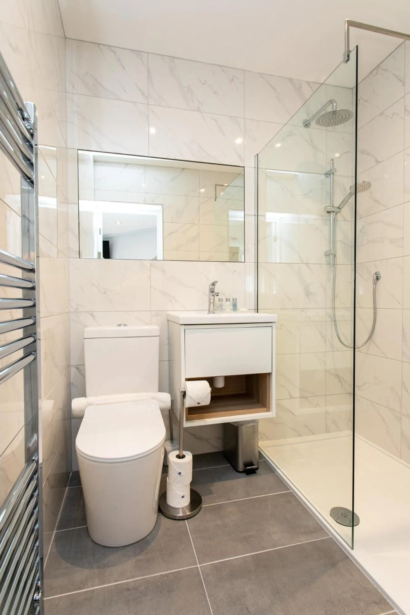 Shower in Stay Coastal