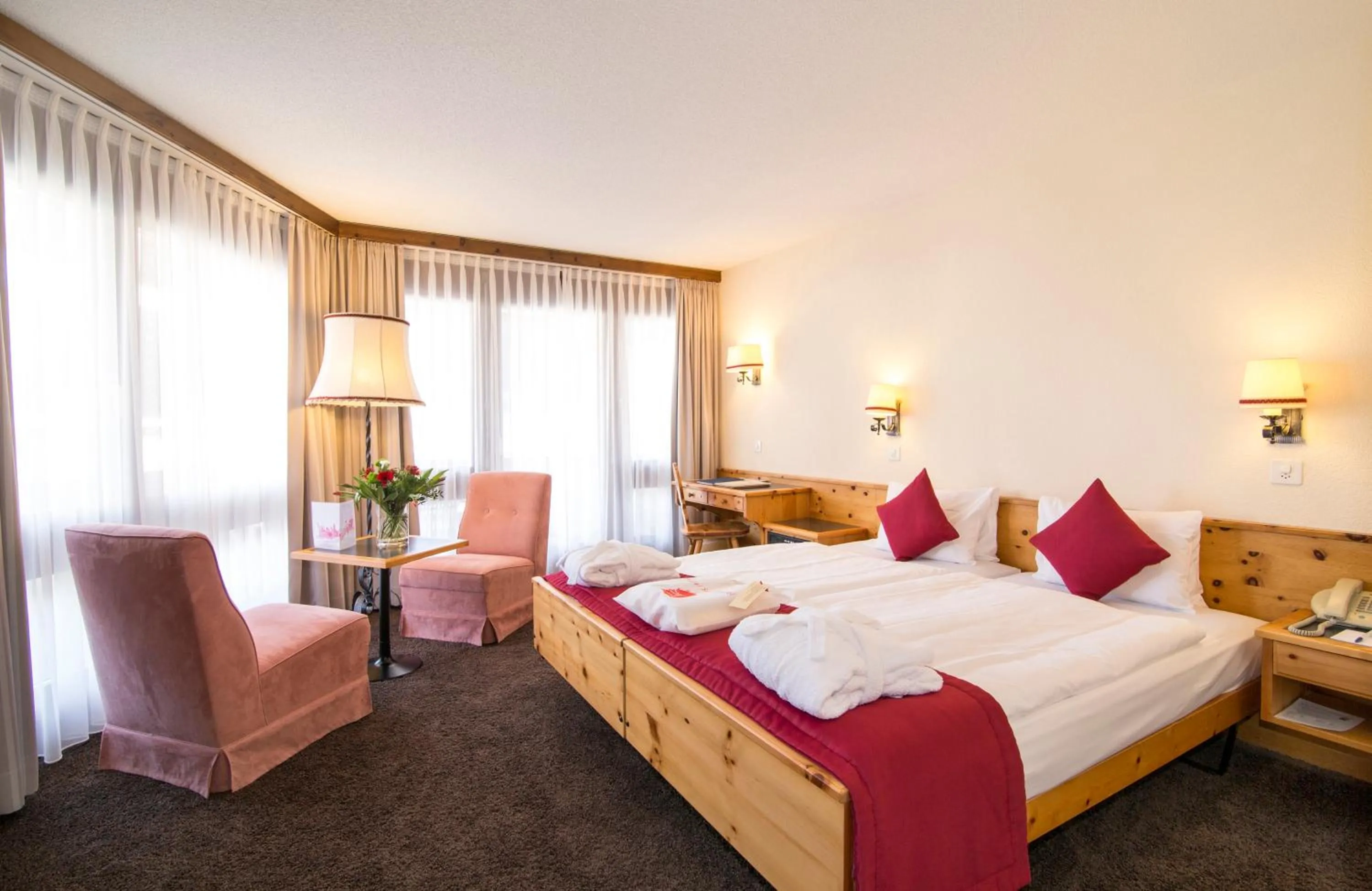 Budget Room Panorama with Balcony in Central Sporthotel Davos