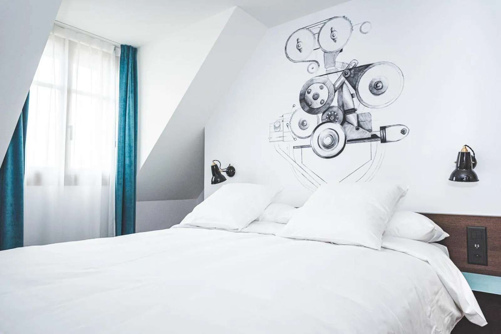 Bed in Hotel Bernina Geneva